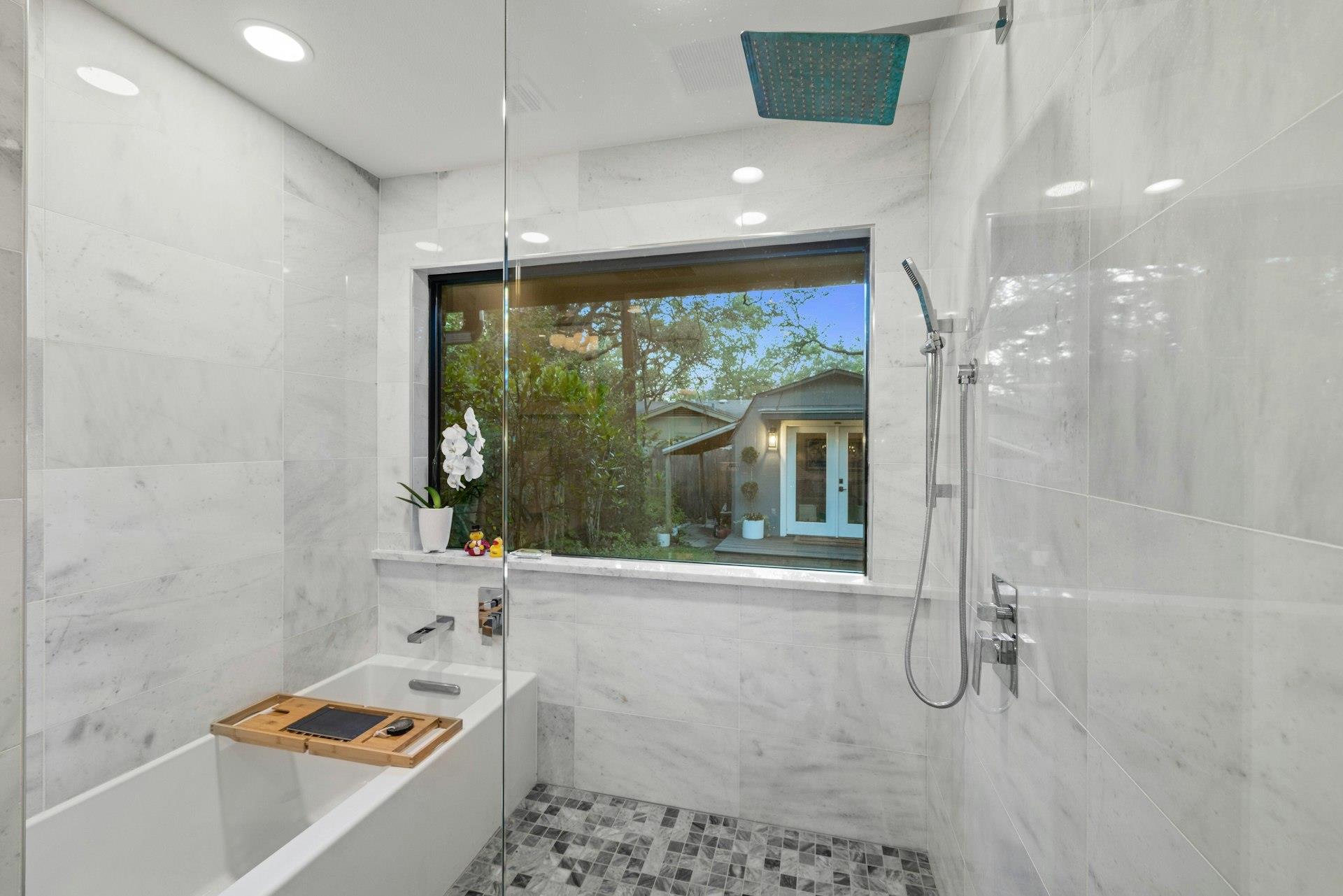 Image 16 of 31 For 8714 Ridgehill Dr