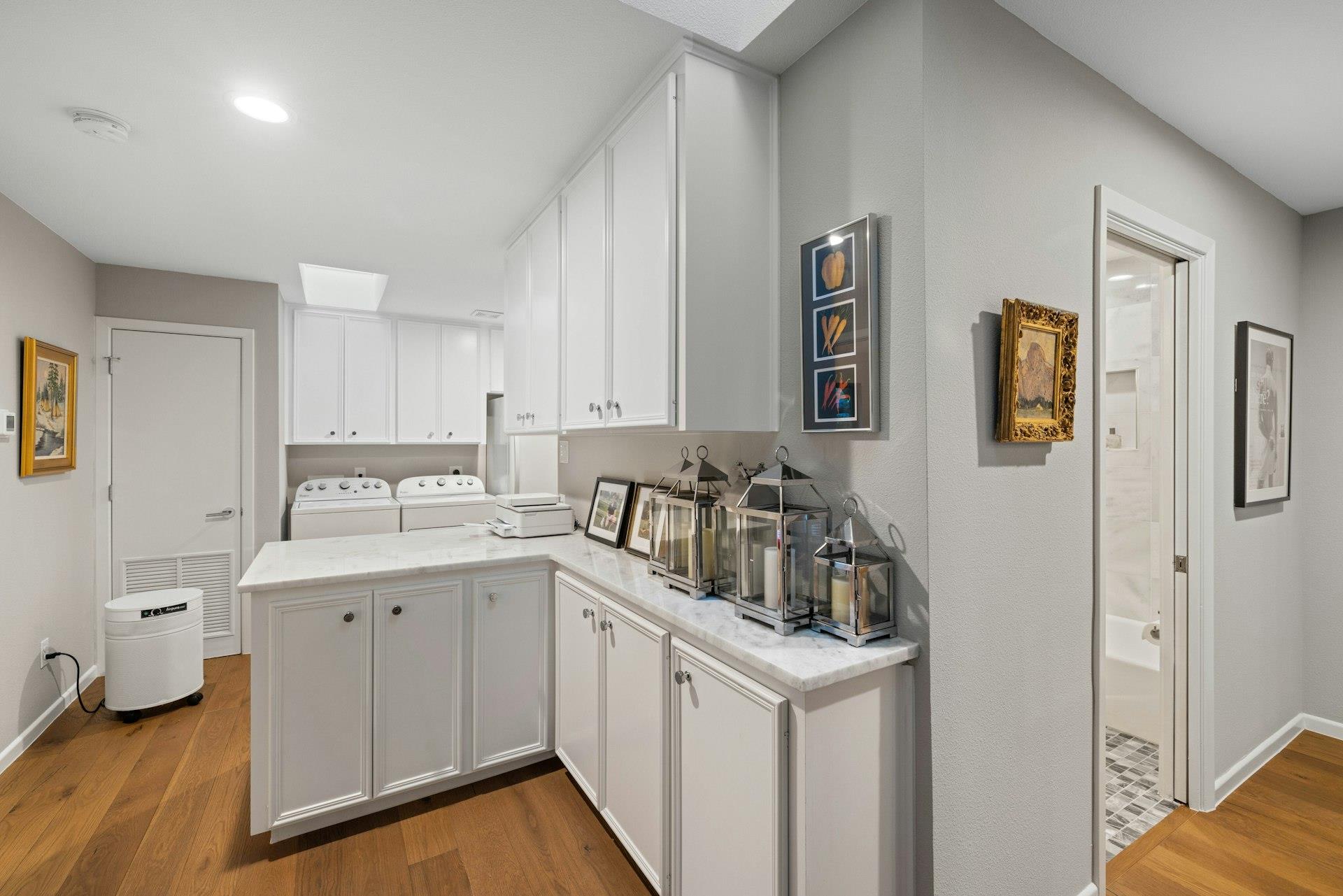 Image 24 of 31 For 8714 Ridgehill Dr