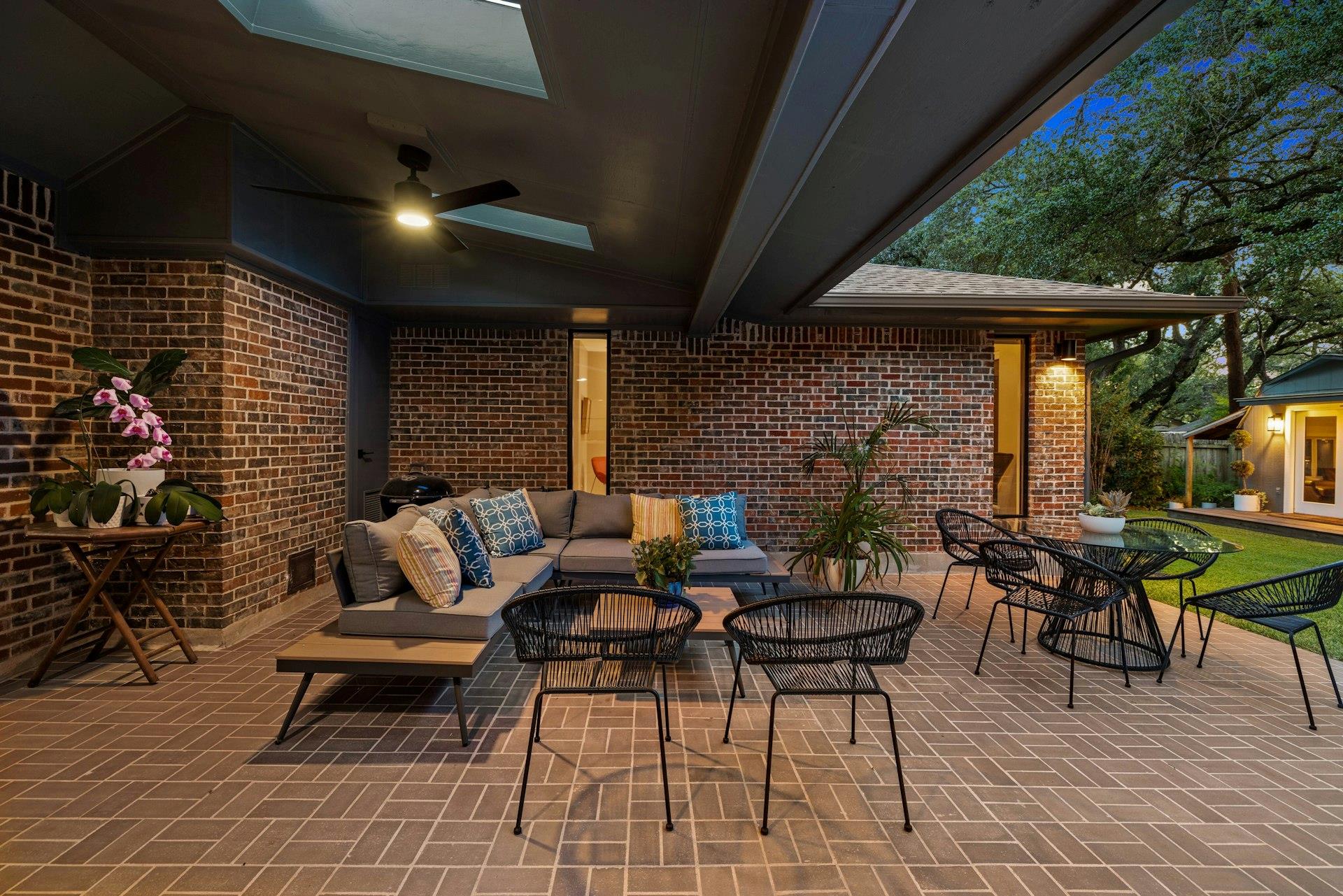 Image 28 of 31 For 8714 Ridgehill Dr