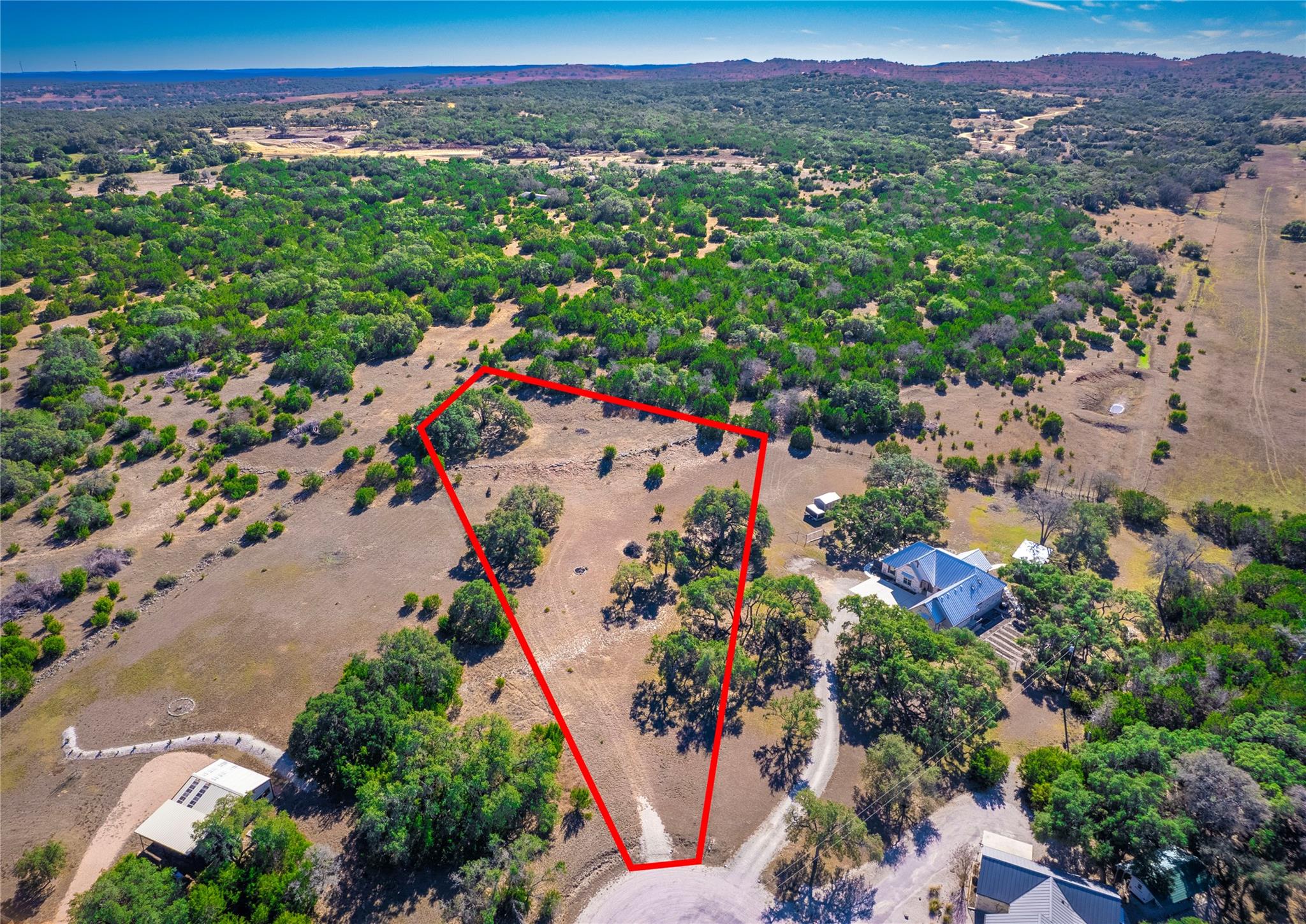 Details for 127 Las Nueves Dr, Blanco, TX 78606