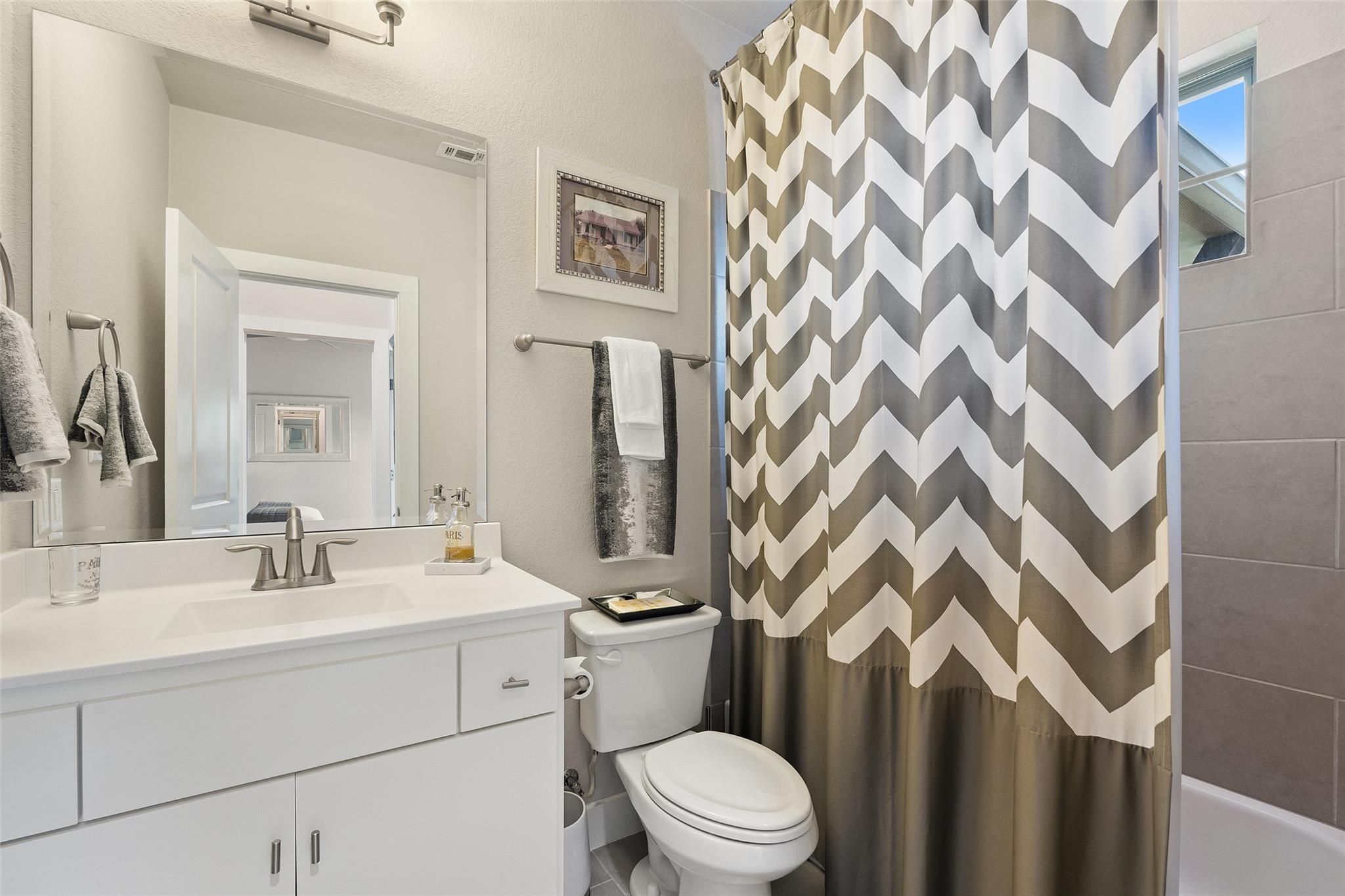 Image 32 of 40 For 13009 Zen Gardens Way