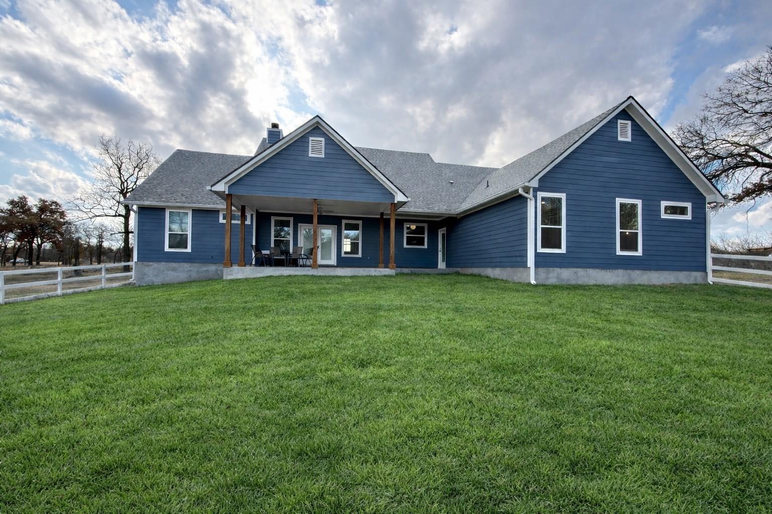 Image 2 of 20 For 1680 County Road 302