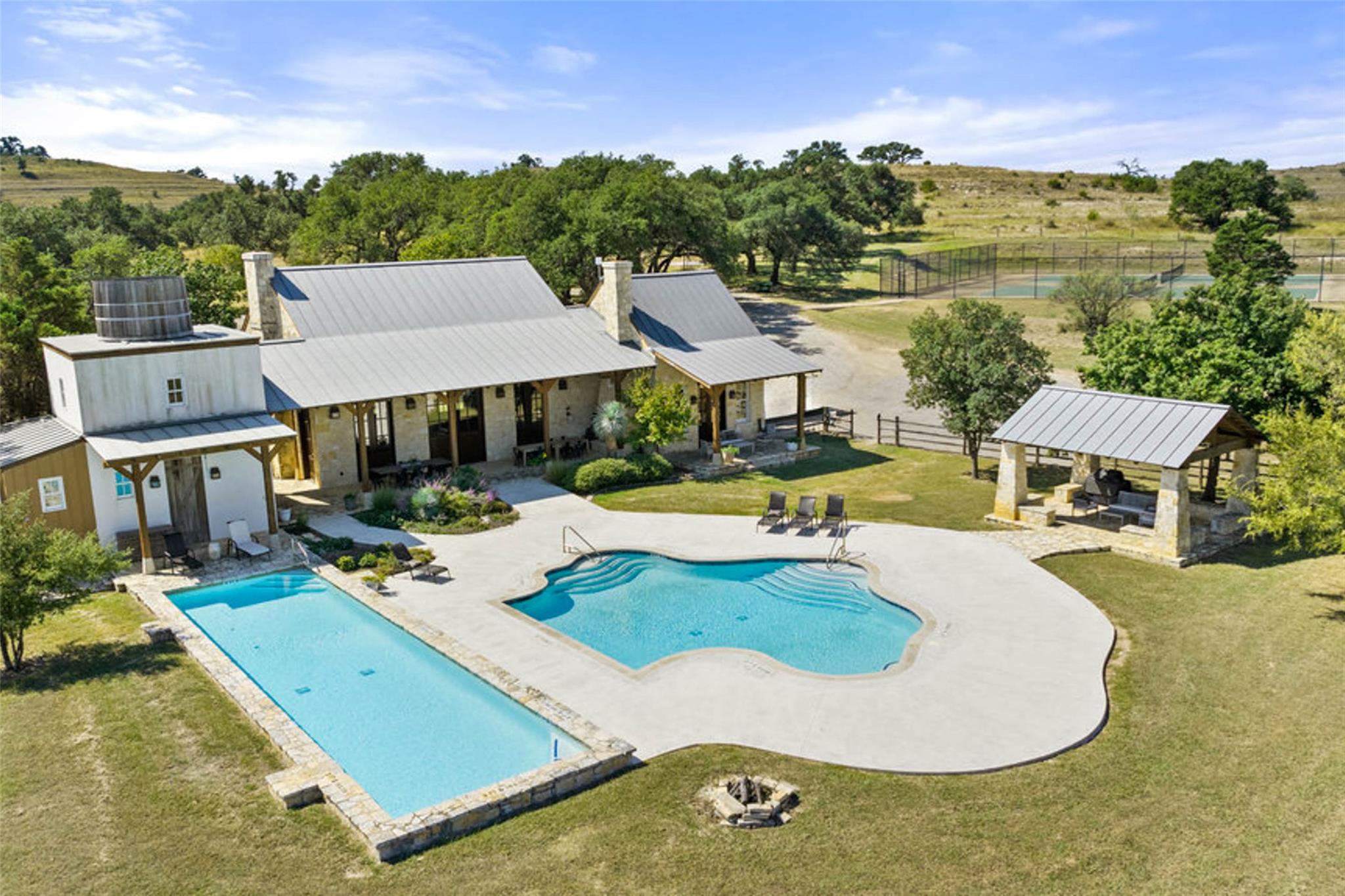 Image 25 of 40 For 1655 Walnut Springs Rd