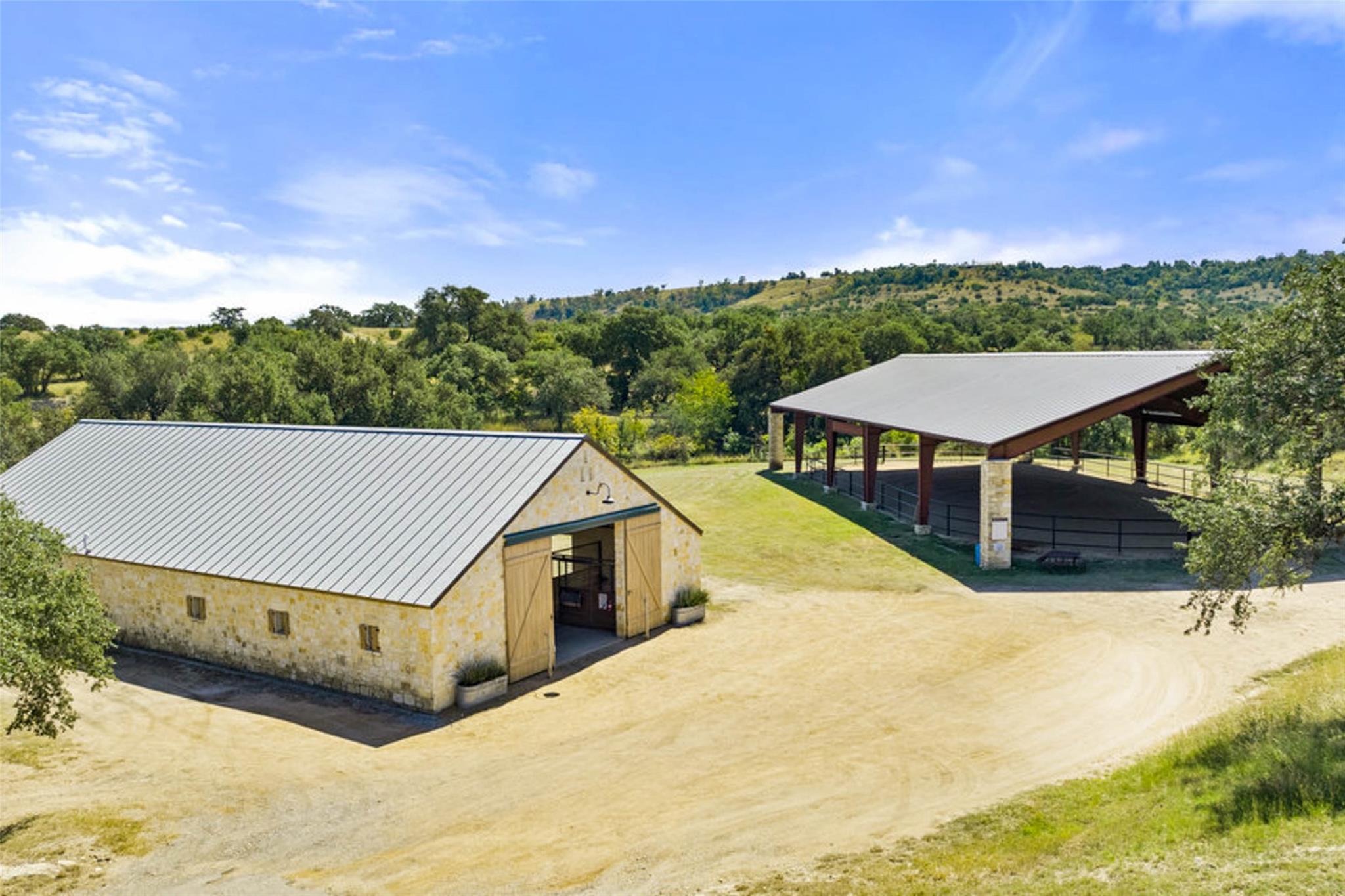 Image 27 of 40 For 1655 Walnut Springs Rd