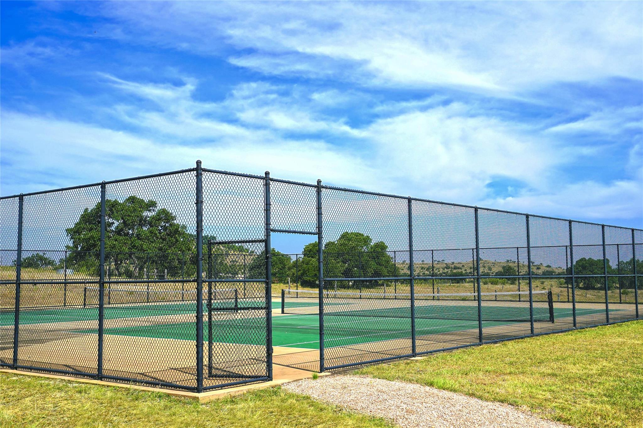 Image 36 of 40 For 1655 Walnut Springs Rd