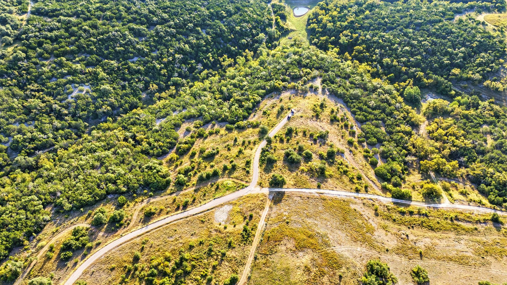 Image 14 of 40 For 753 Sunset Dr