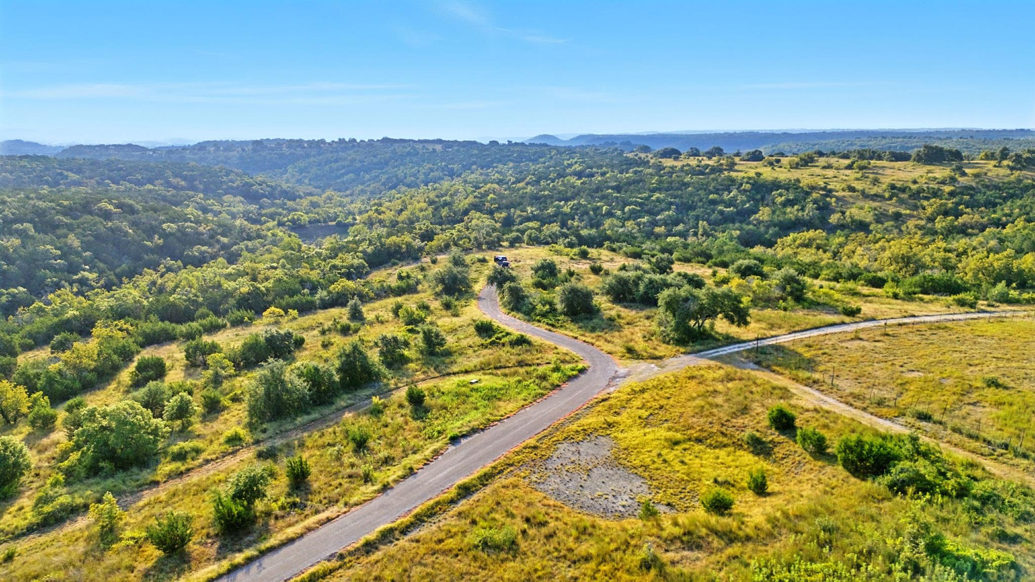 Image 19 of 40 For 753 Sunset Dr