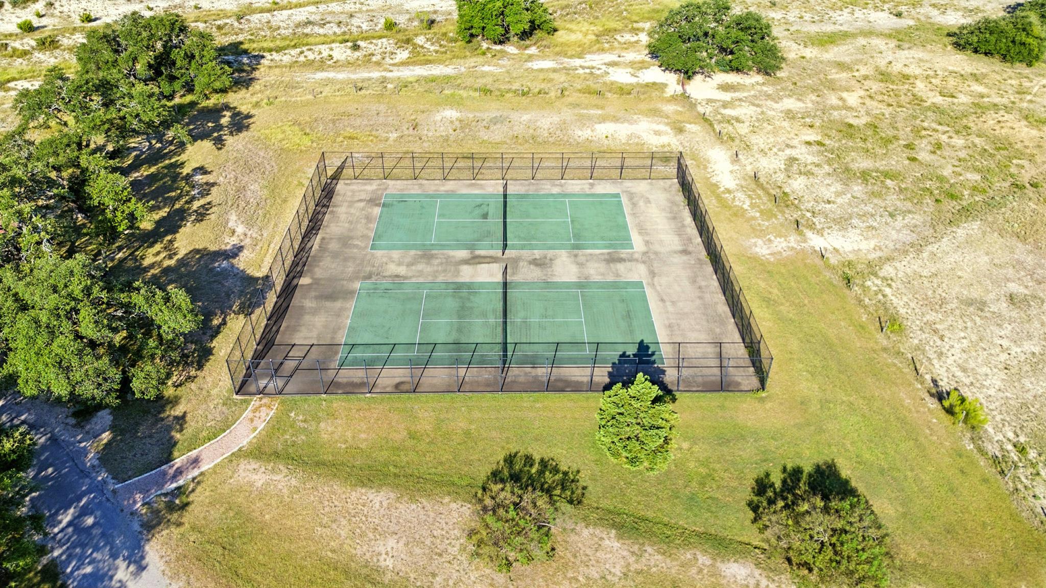 Image 31 of 40 For 753 Sunset Dr