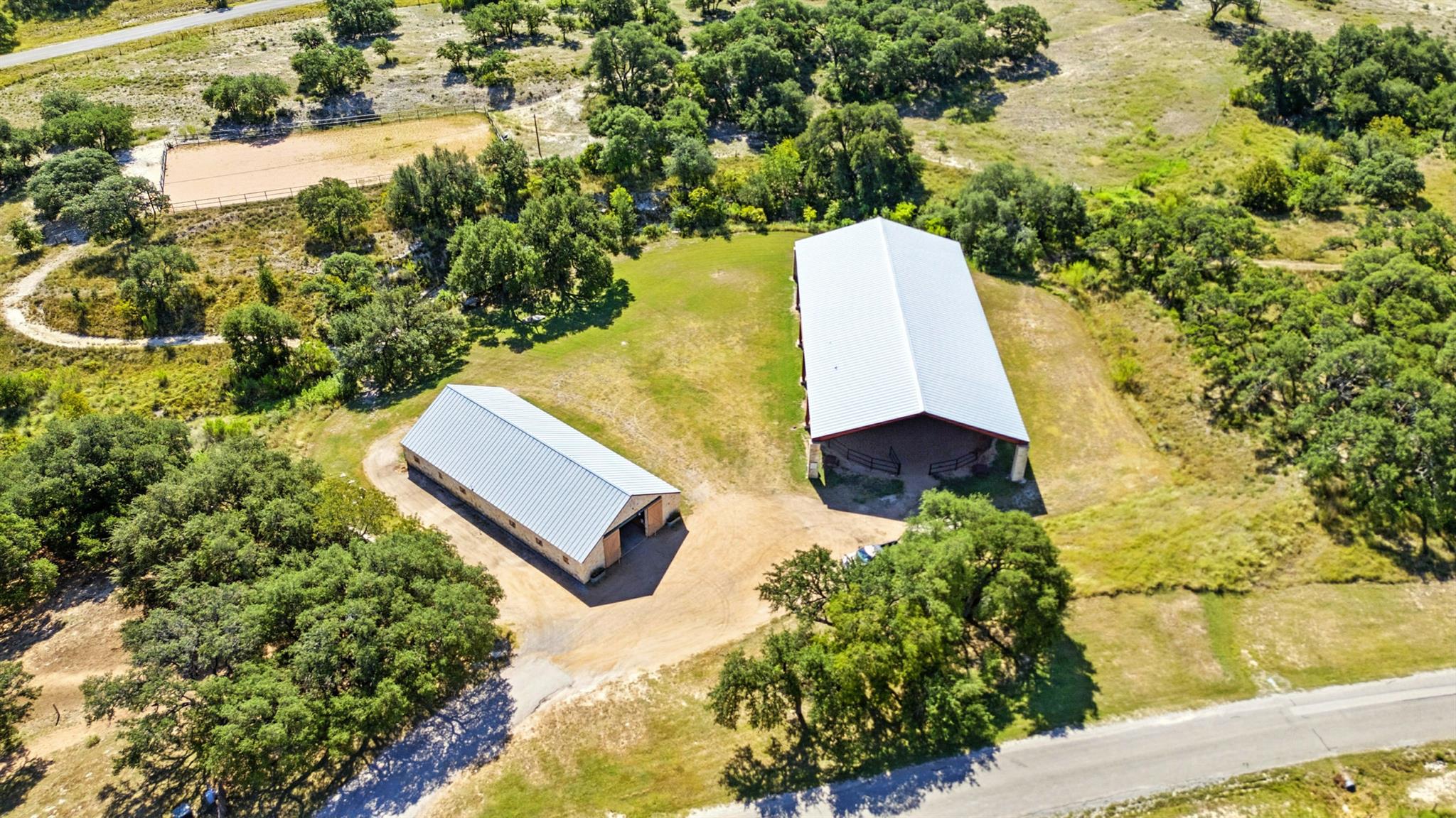 Image 37 of 40 For 753 Sunset Dr