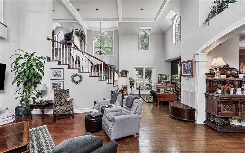 Image 13 of 18 For 2501 Green Valley Rd