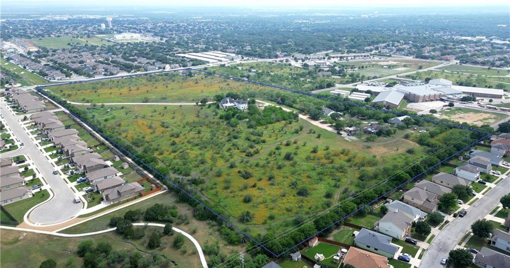 Image 4 of 18 For 2501 Green Valley Rd