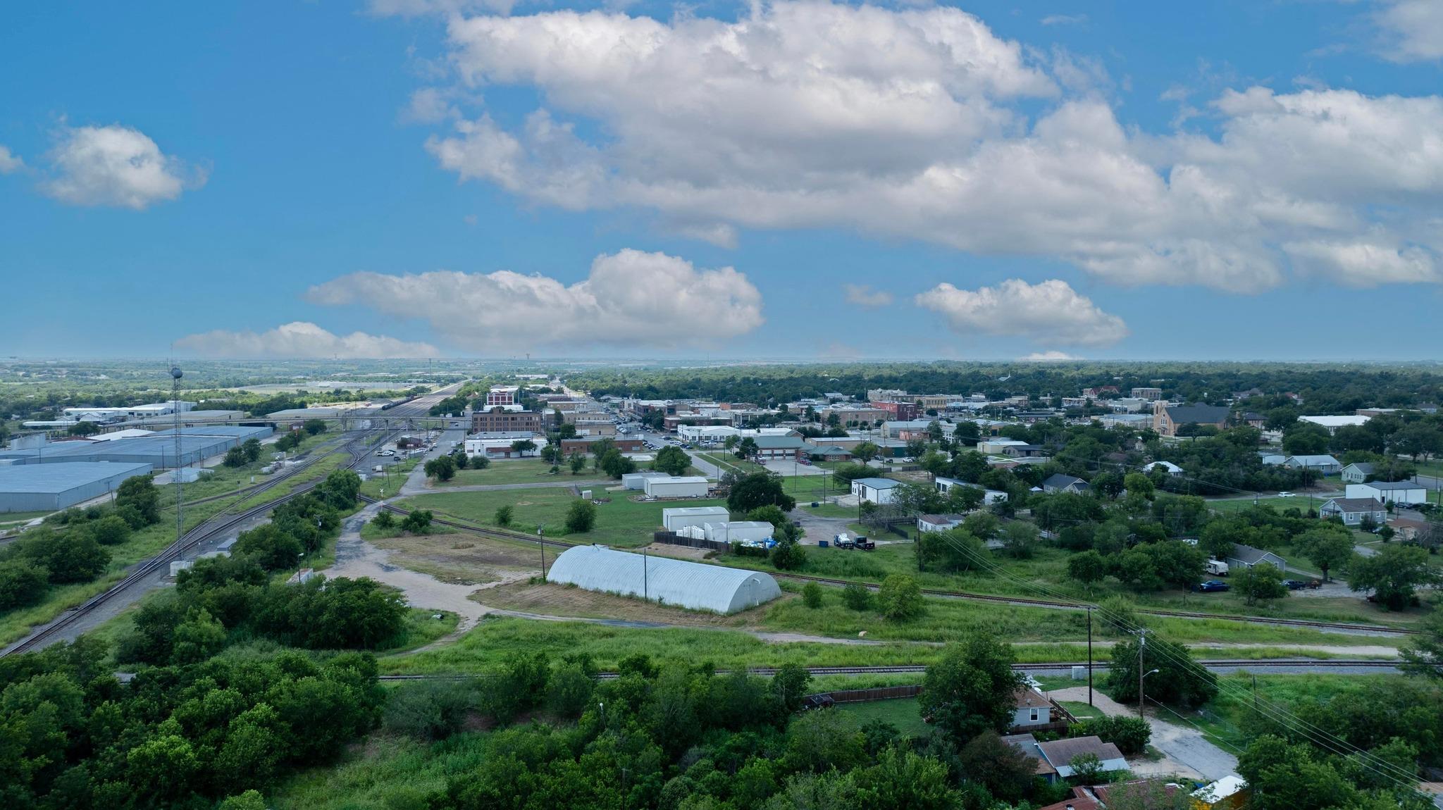 Image 5 of 5 For 107 Robinson St