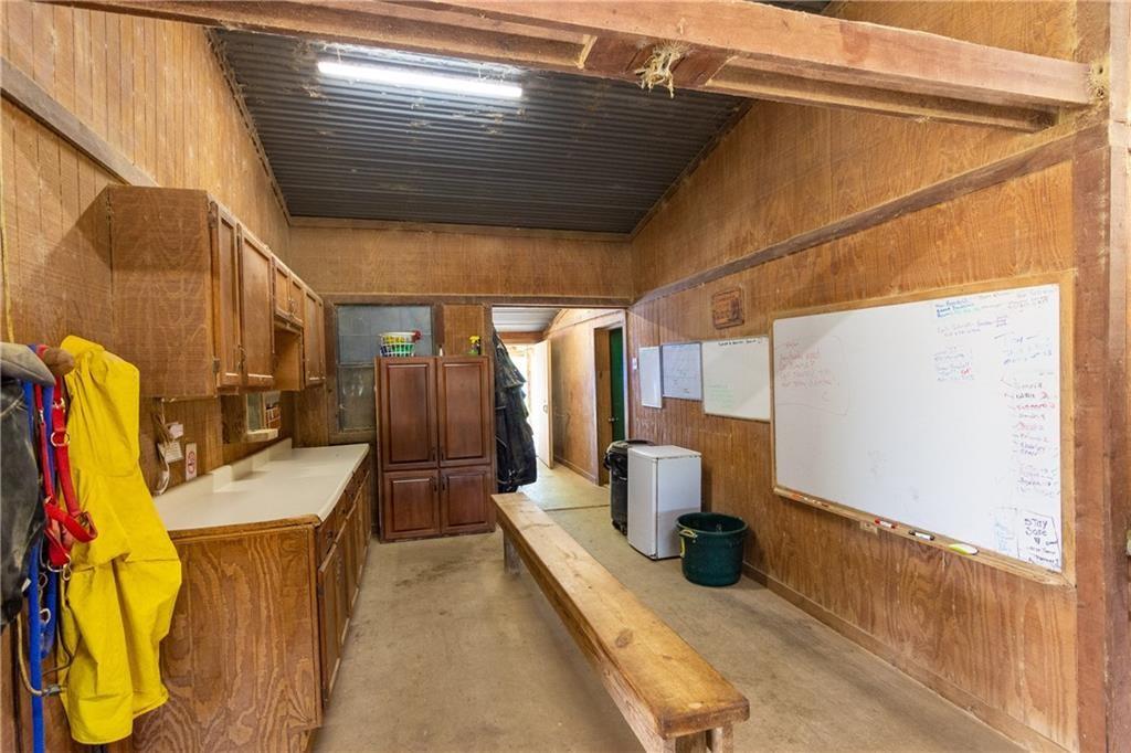 Image 25 of 36 For 15000 Fitzhugh Rd