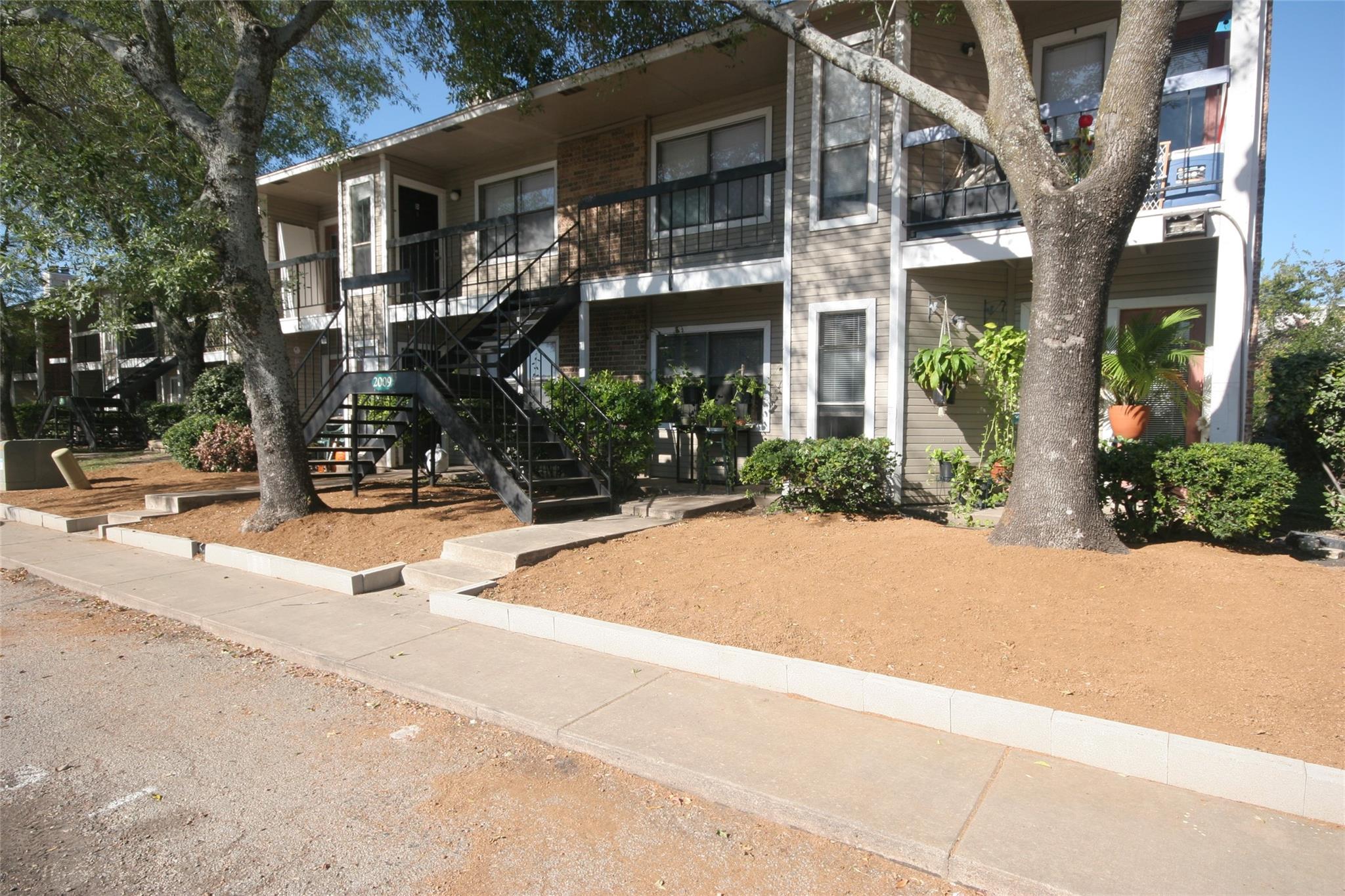 Details for 2009 Loop  , Austin, TX 78758