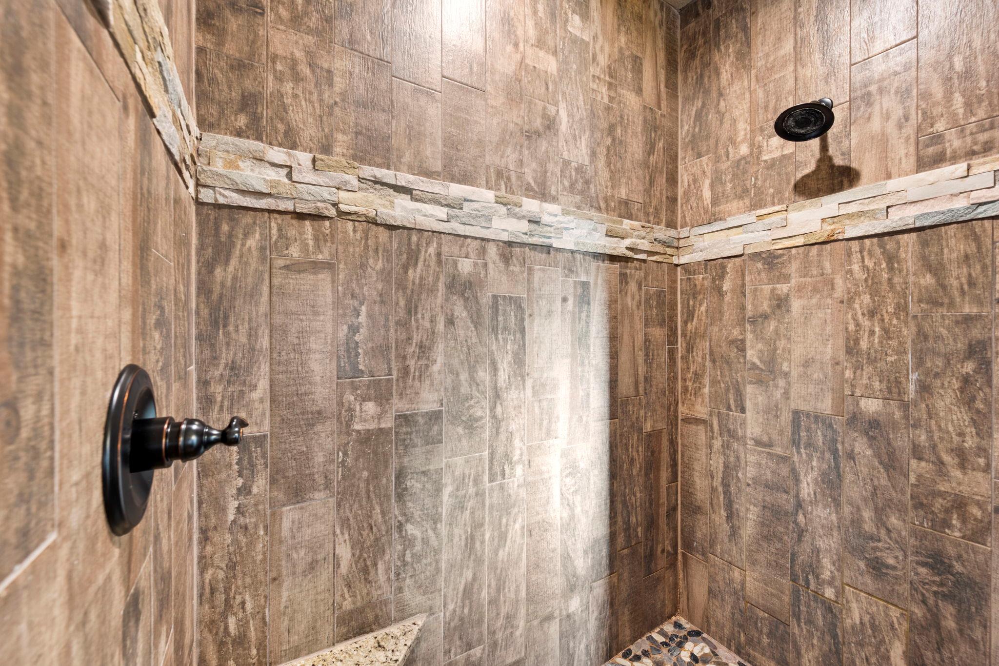 Image 12 of 27 For 198 River Villas Ct 3