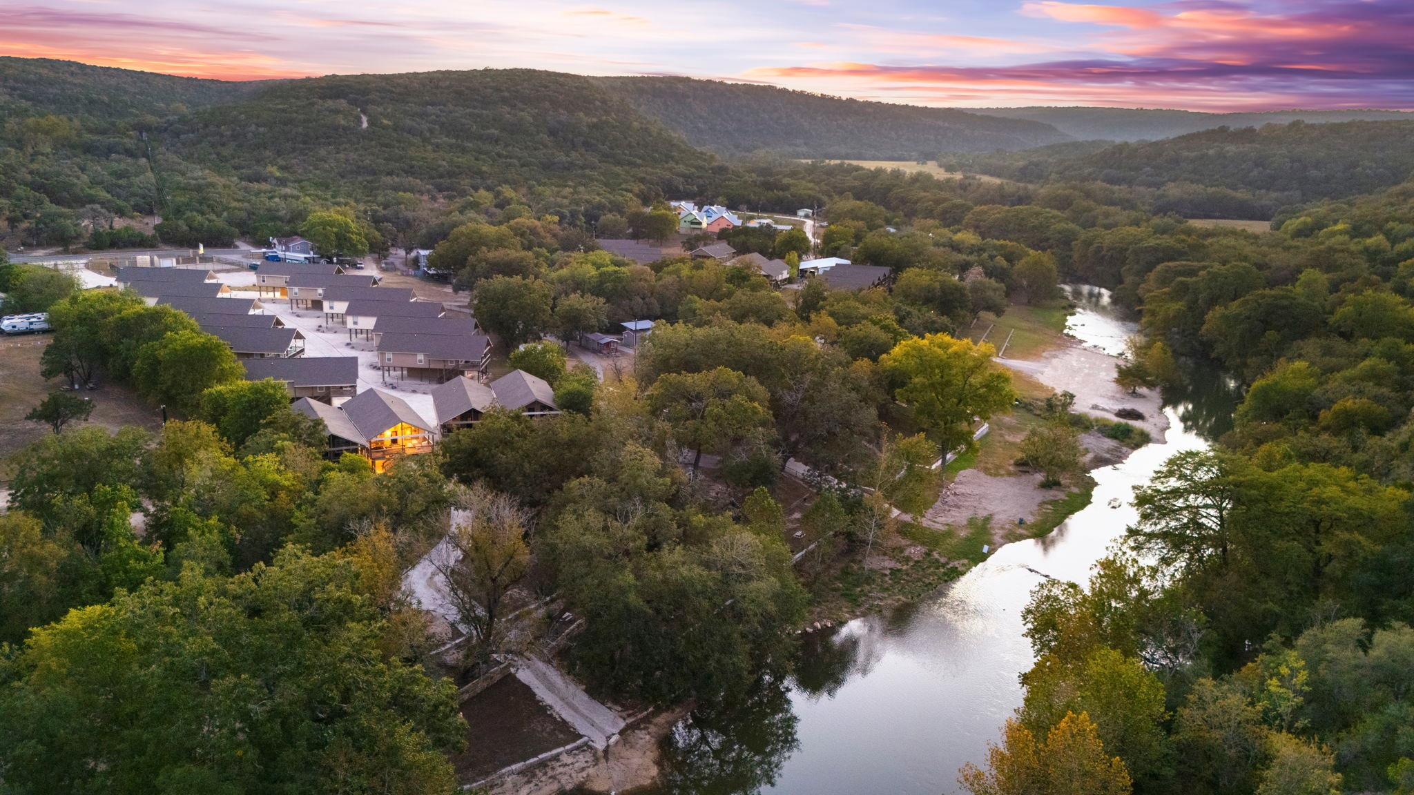 Image 19 of 27 For 198 River Villas Ct 3