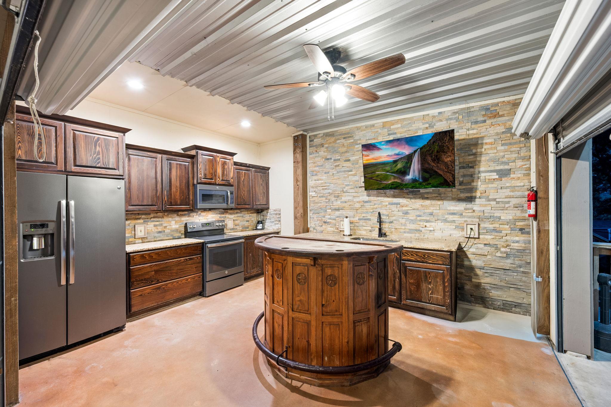 Image 3 of 27 For 198 River Villas Ct 3