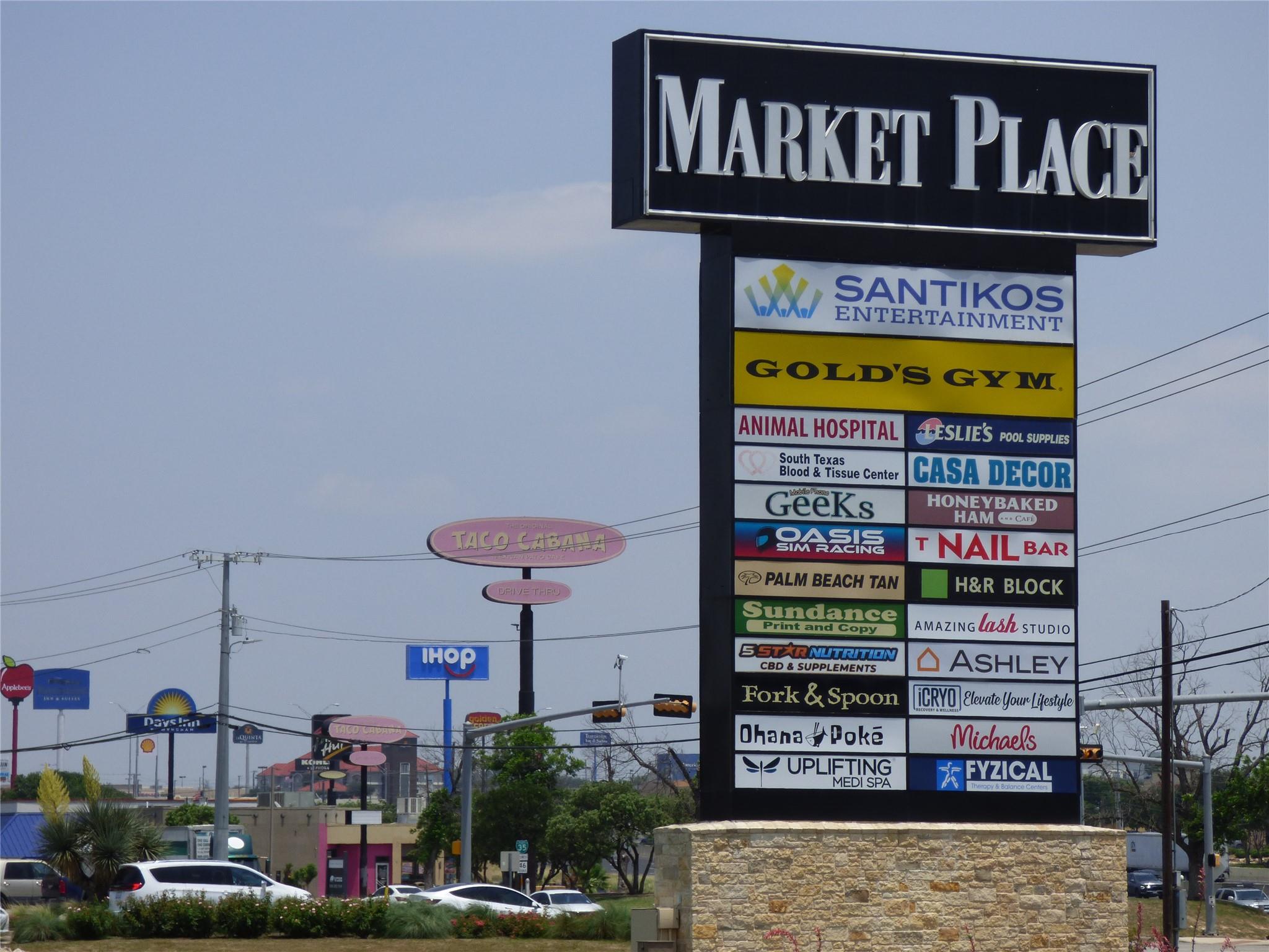 Image 36 of 39 For 918 Crystal Brook Cv