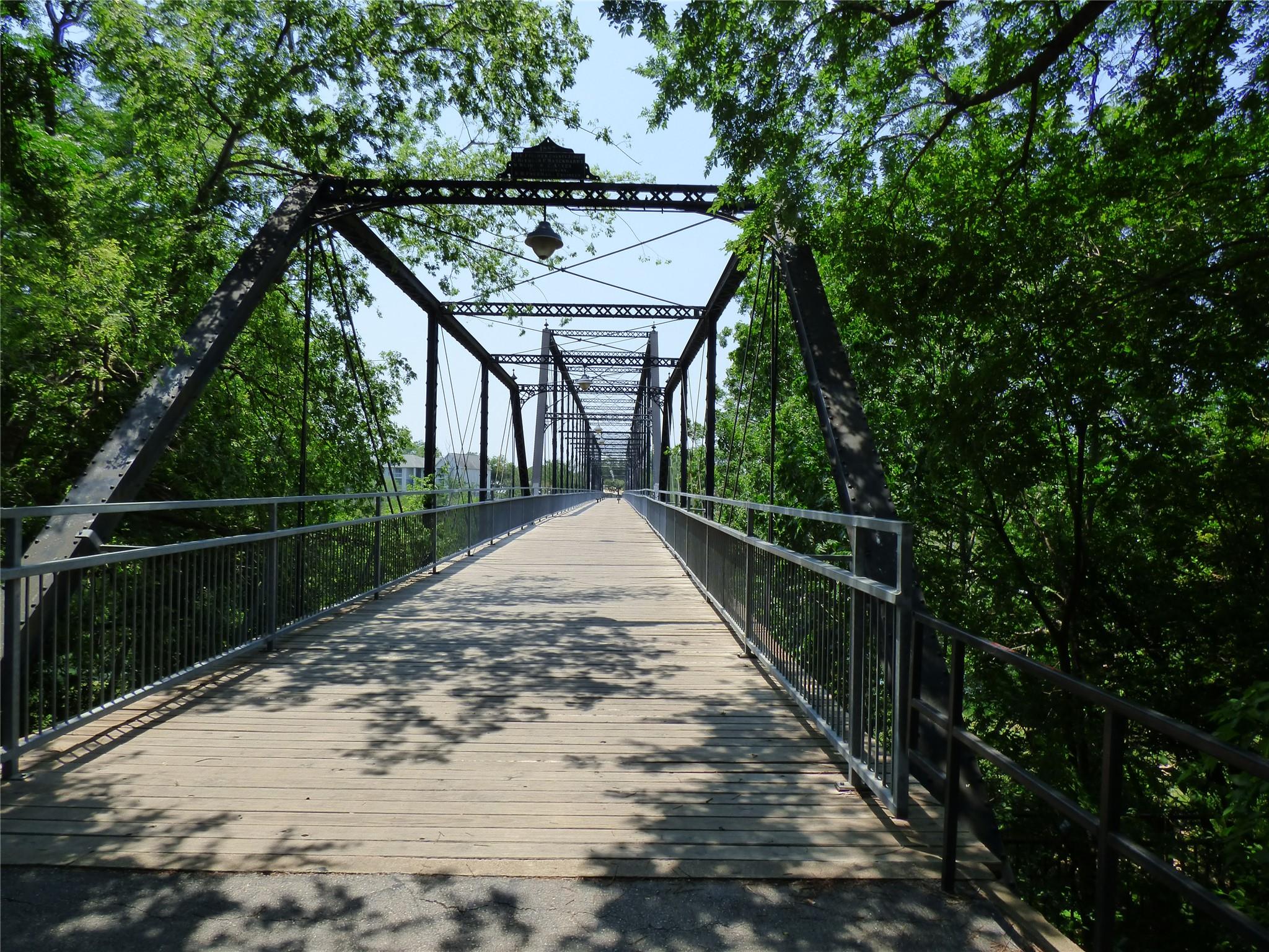 Image 37 of 39 For 918 Crystal Brook Cv