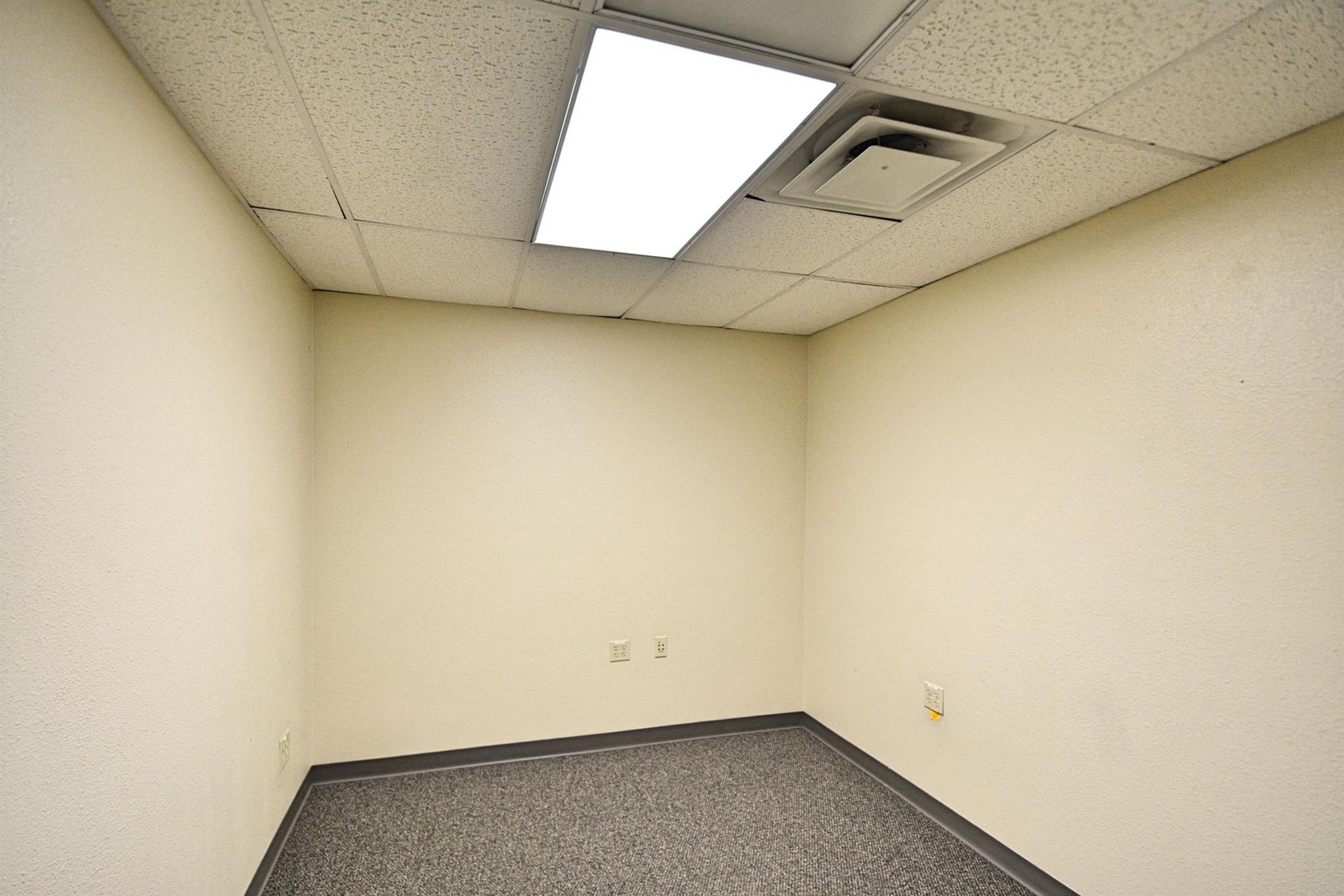 Image 18 of 40 For 109 River St