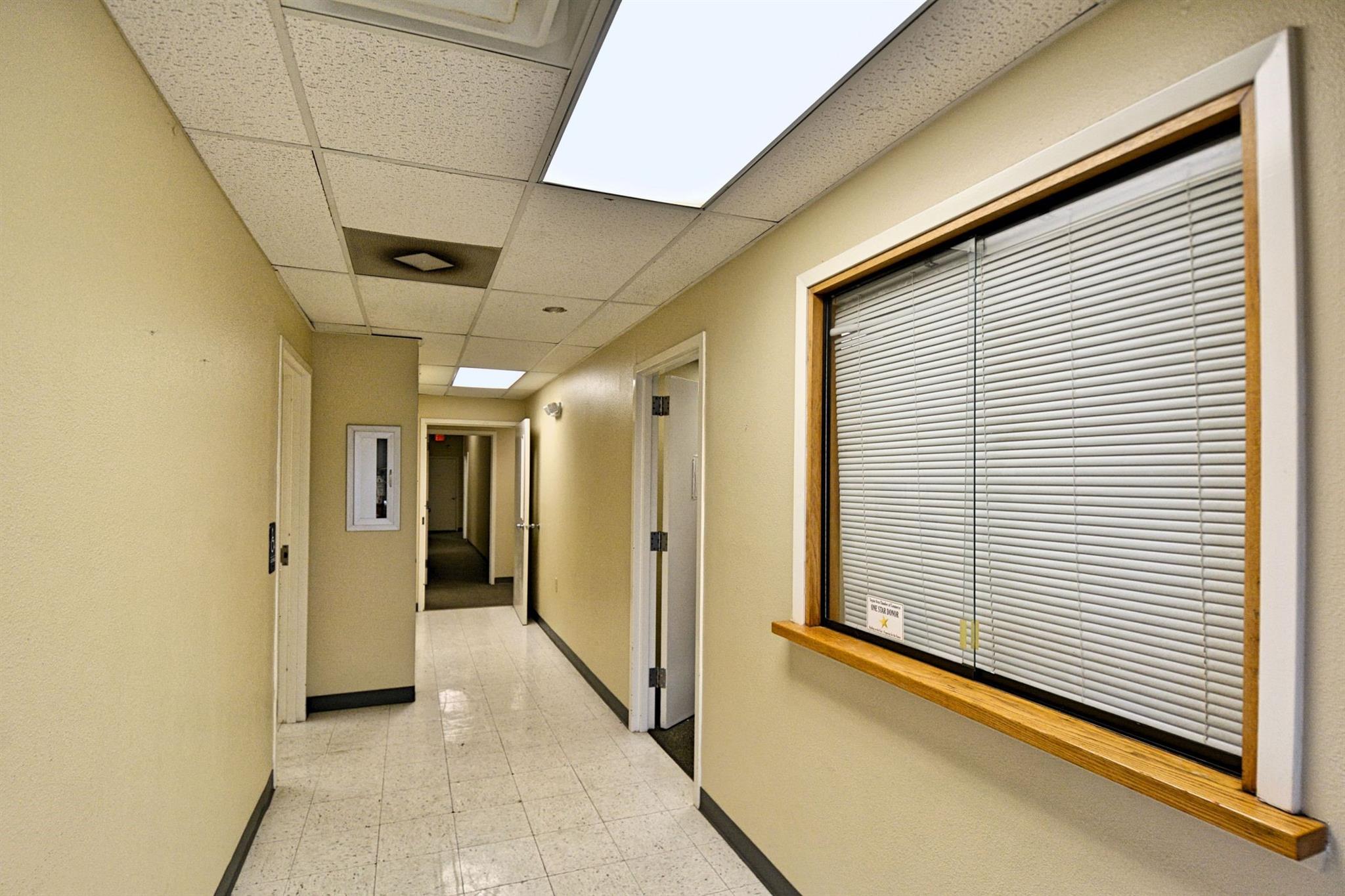 Image 8 of 40 For 109 River St