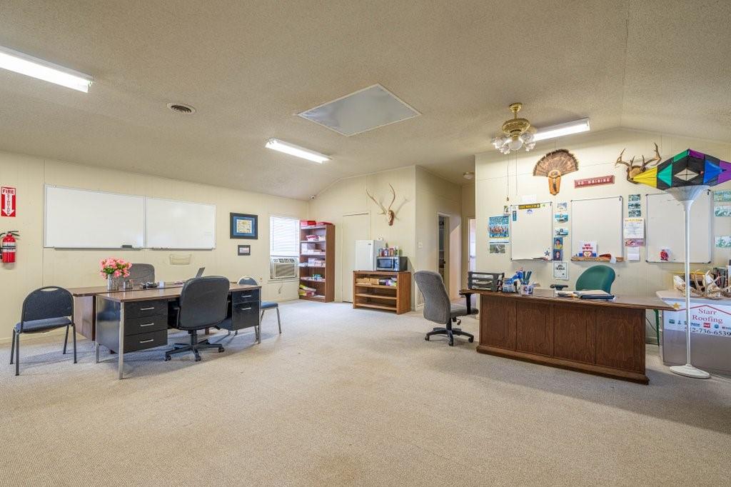 Image 13 of 19 For 12102 Us Highway 281 N