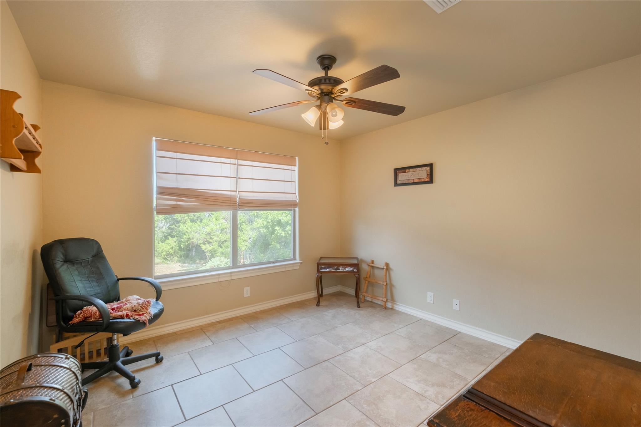 Image 20 of 40 For 107 Garrett Way