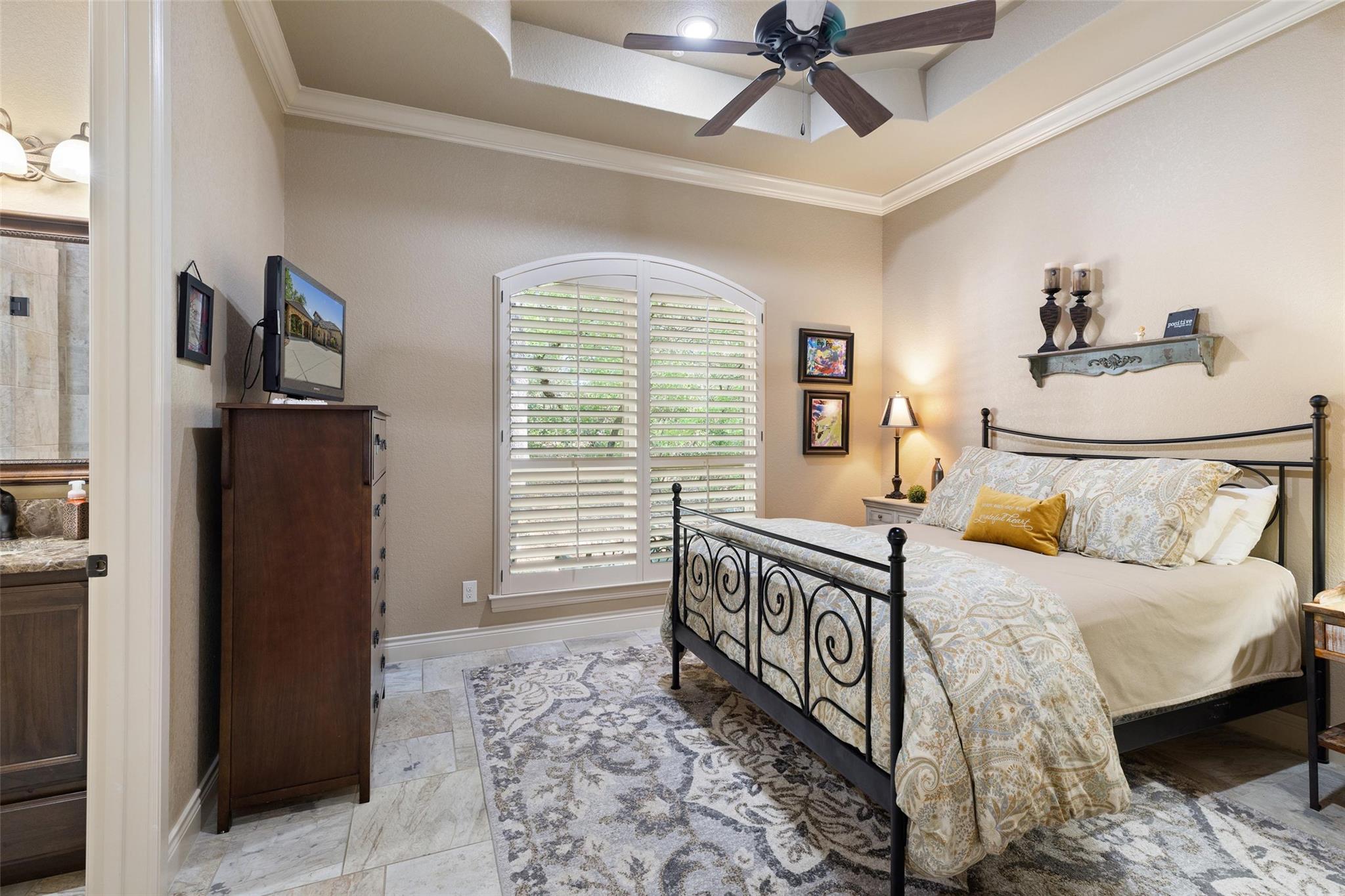 Image 31 of 40 For 986 Riverforest Dr