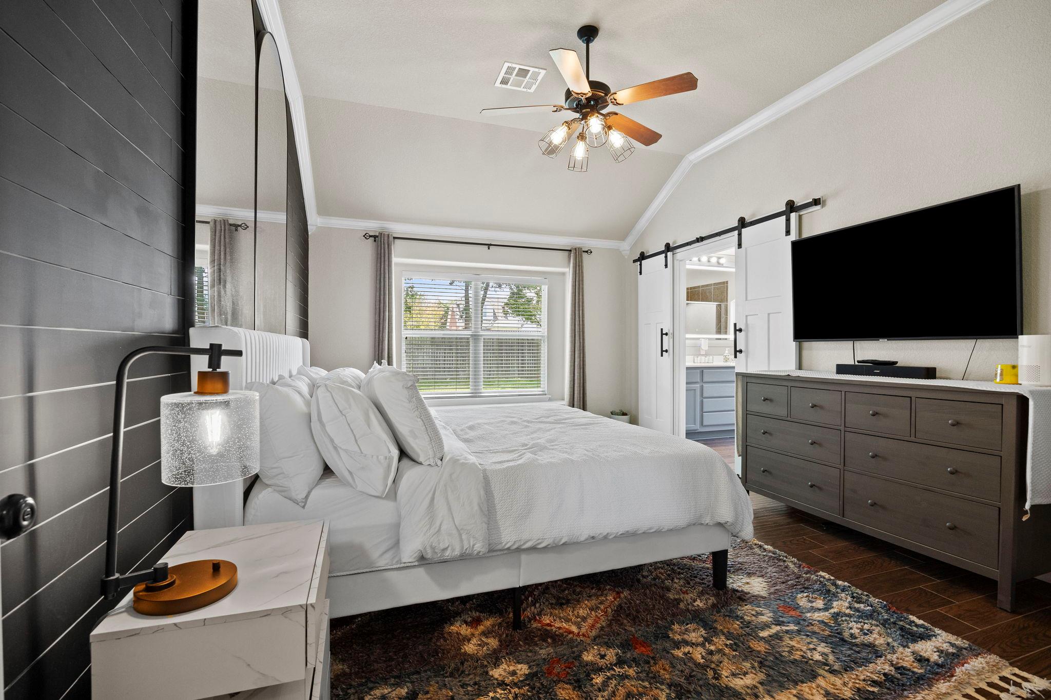 Image 17 of 38 For 401 Wiltshire Dr