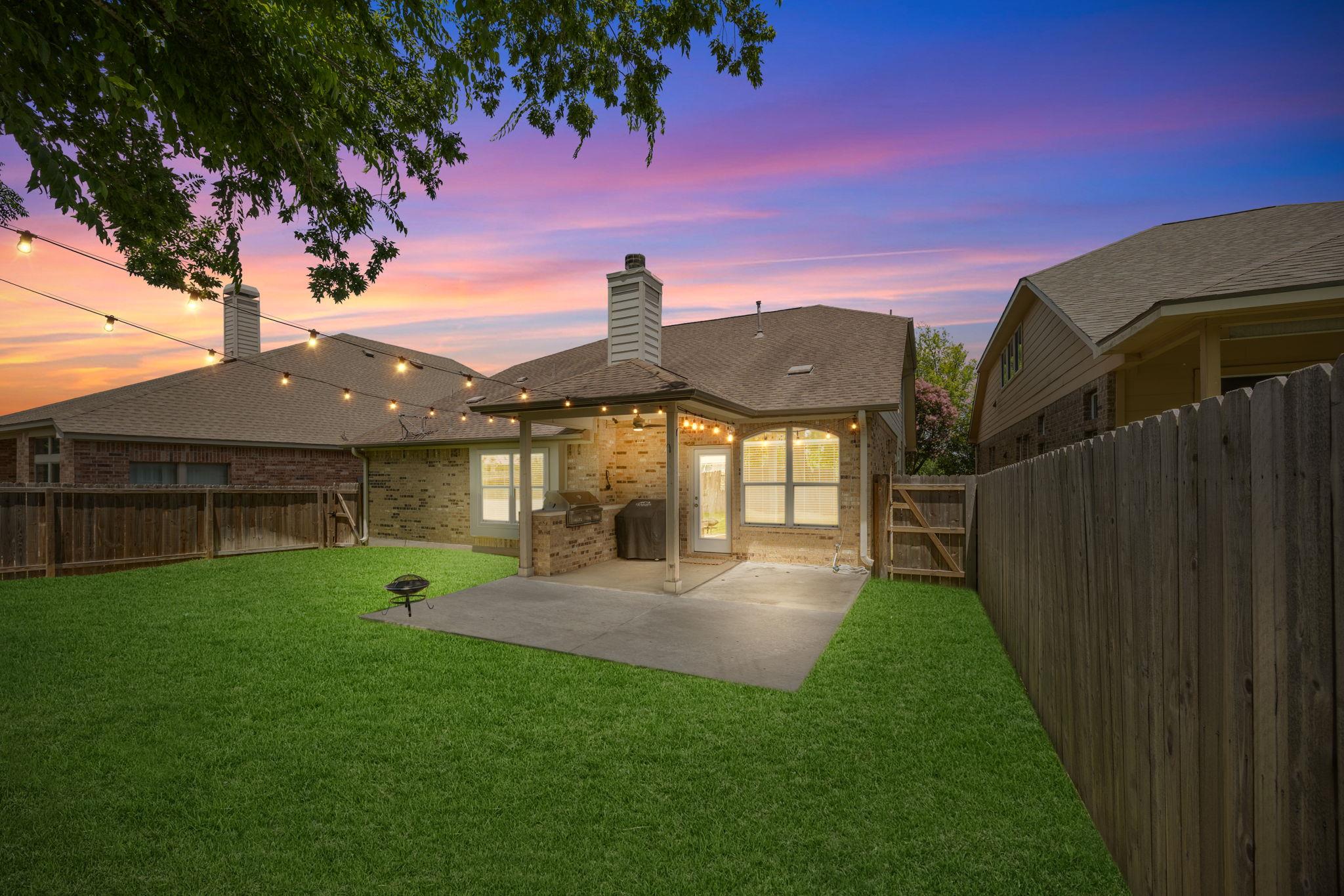 Image 35 of 38 For 401 Wiltshire Dr