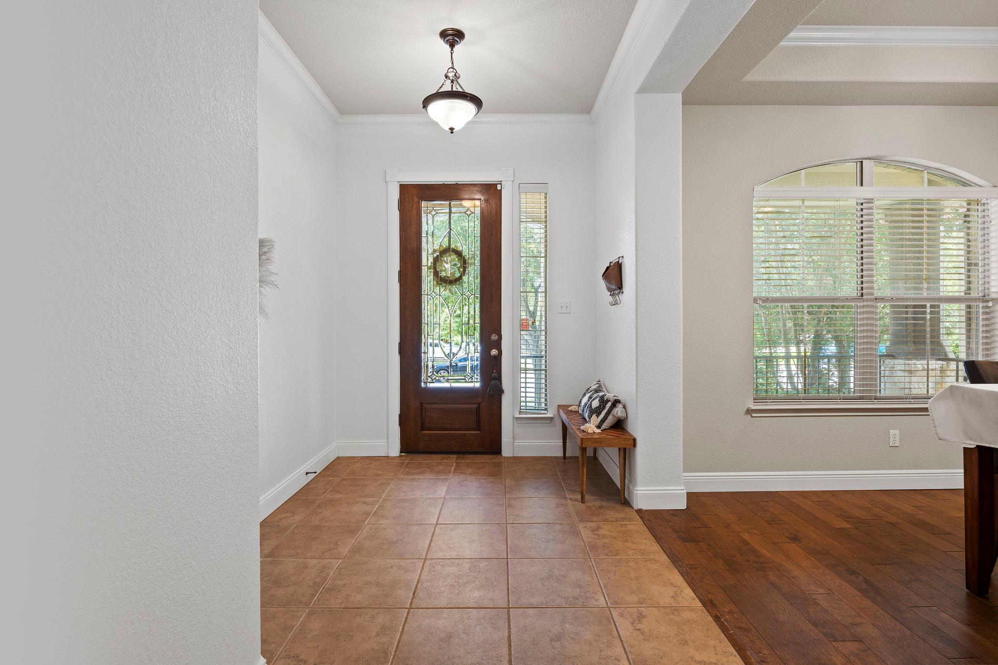 Image 6 of 38 For 401 Wiltshire Dr