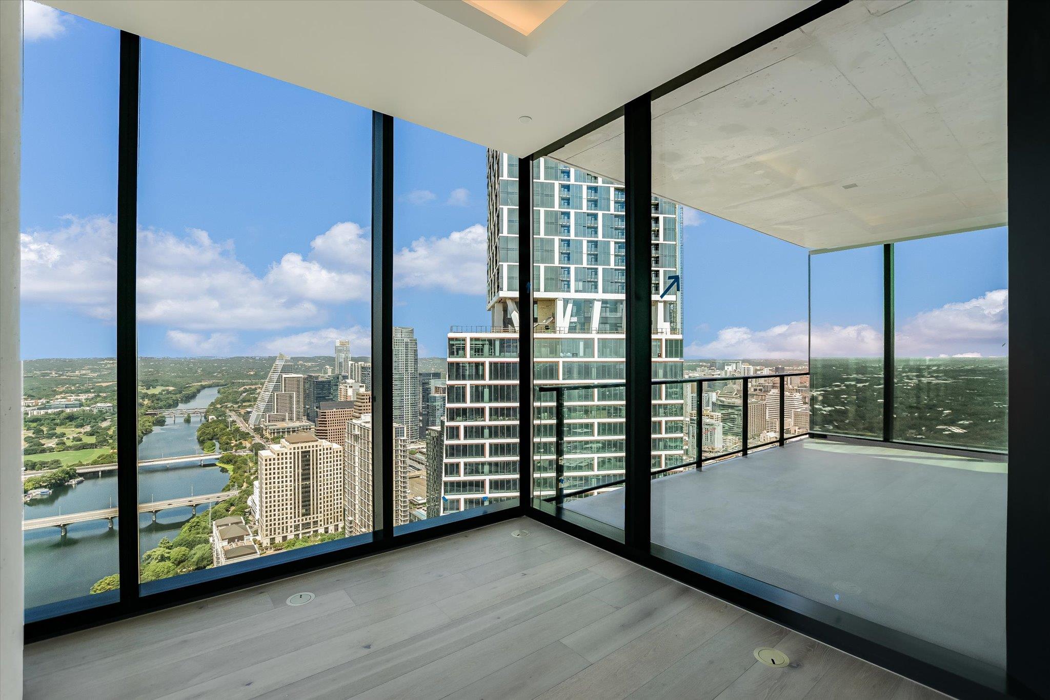 Image 10 of 40 For 610 Davis St 4903