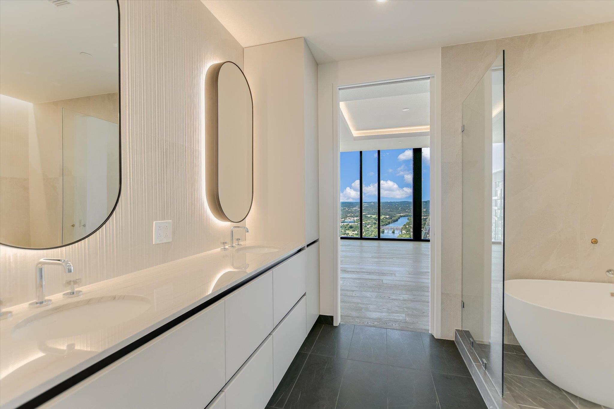 Image 17 of 40 For 610 Davis St 4903