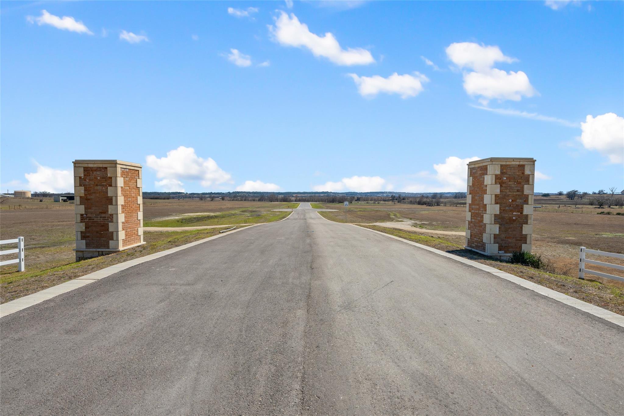 Image 13 of 29 For 2558 Fm 487  