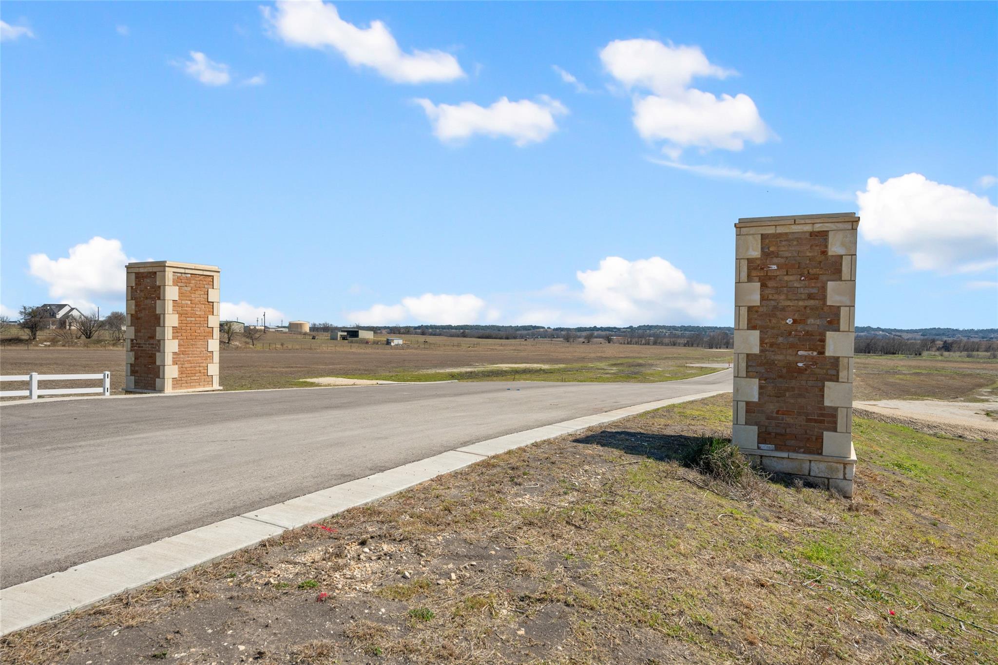 Image 14 of 29 For 2558 Fm 487  