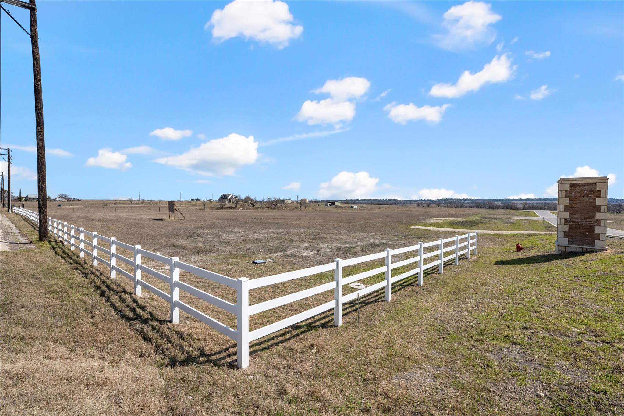 Image 16 of 29 For 2558 Fm 487  