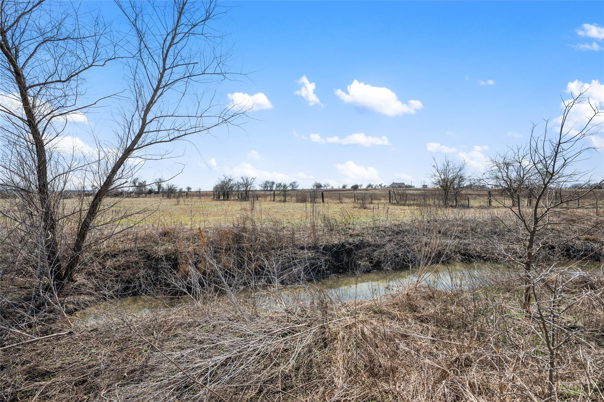 Image 23 of 29 For 2558 Fm 487  