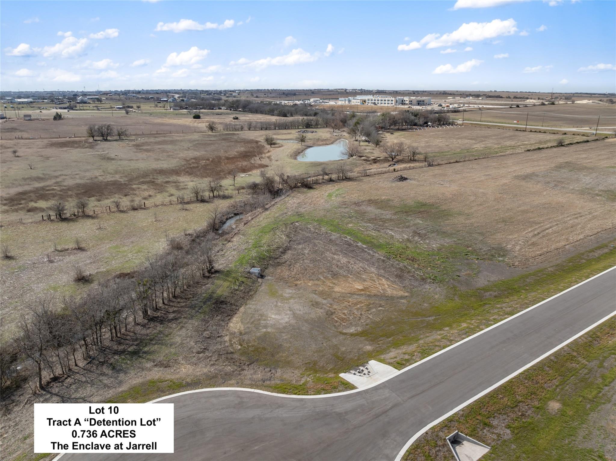 Image 26 of 29 For 2558 Fm 487  