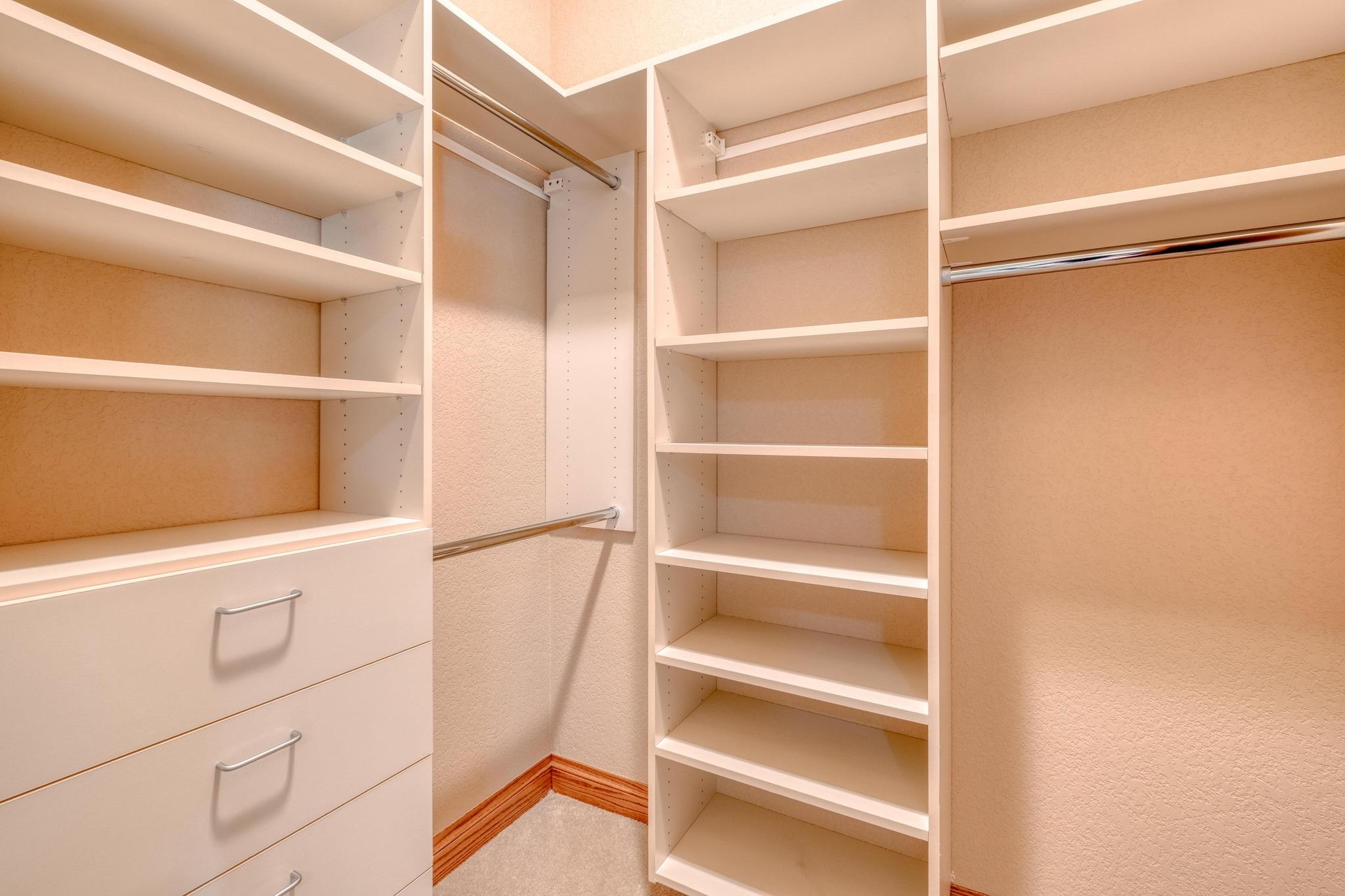 Image 23 of 40 For 205 Flint Ridge Trl