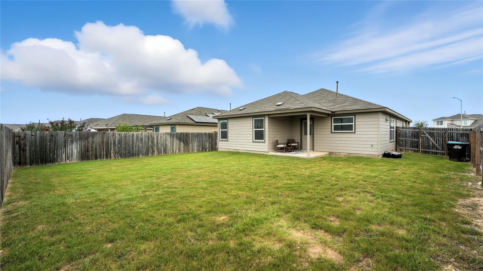 Image 31 of 33 For 31665 Acacia Vista