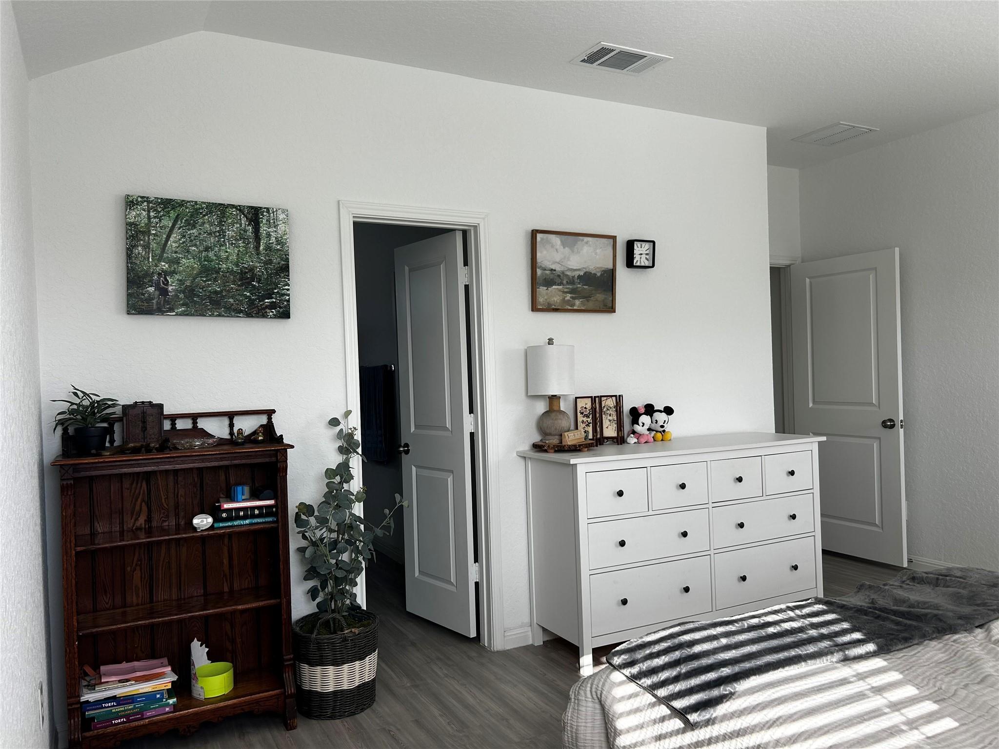 Image 8 of 33 For 31665 Acacia Vista