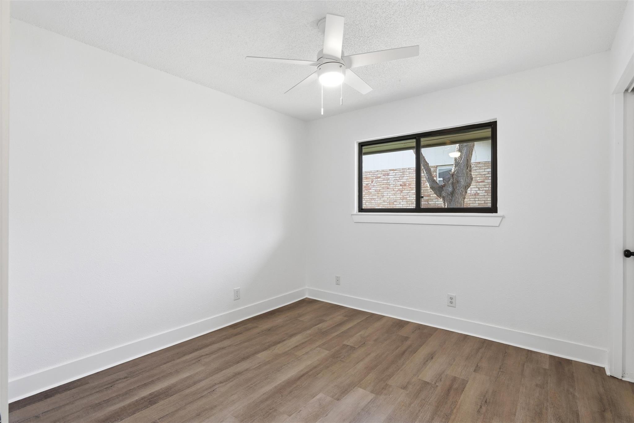 Image 12 of 22 For 100 Howard Dr