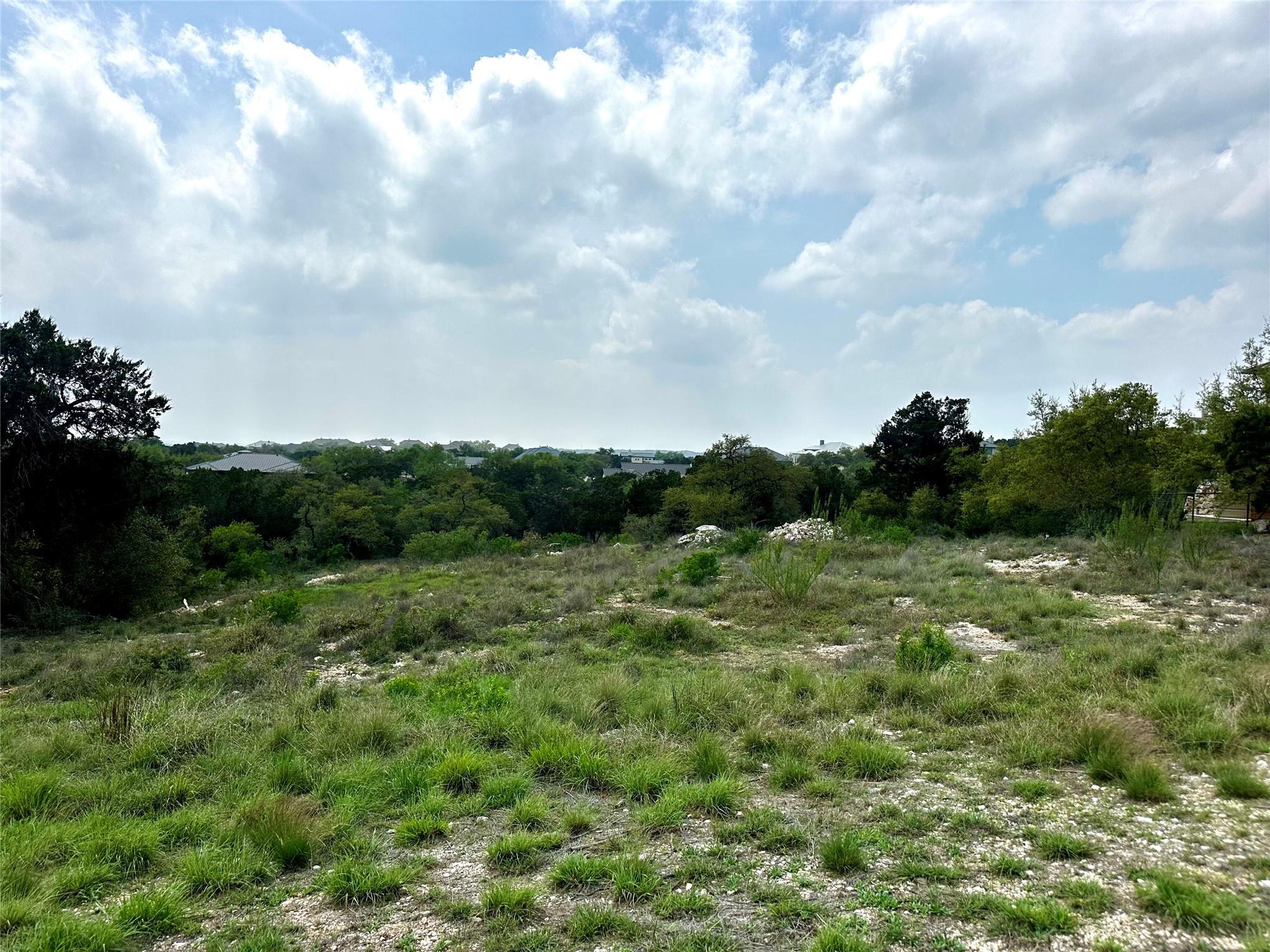 Image 2 of 24 For 5721 Comal Vis