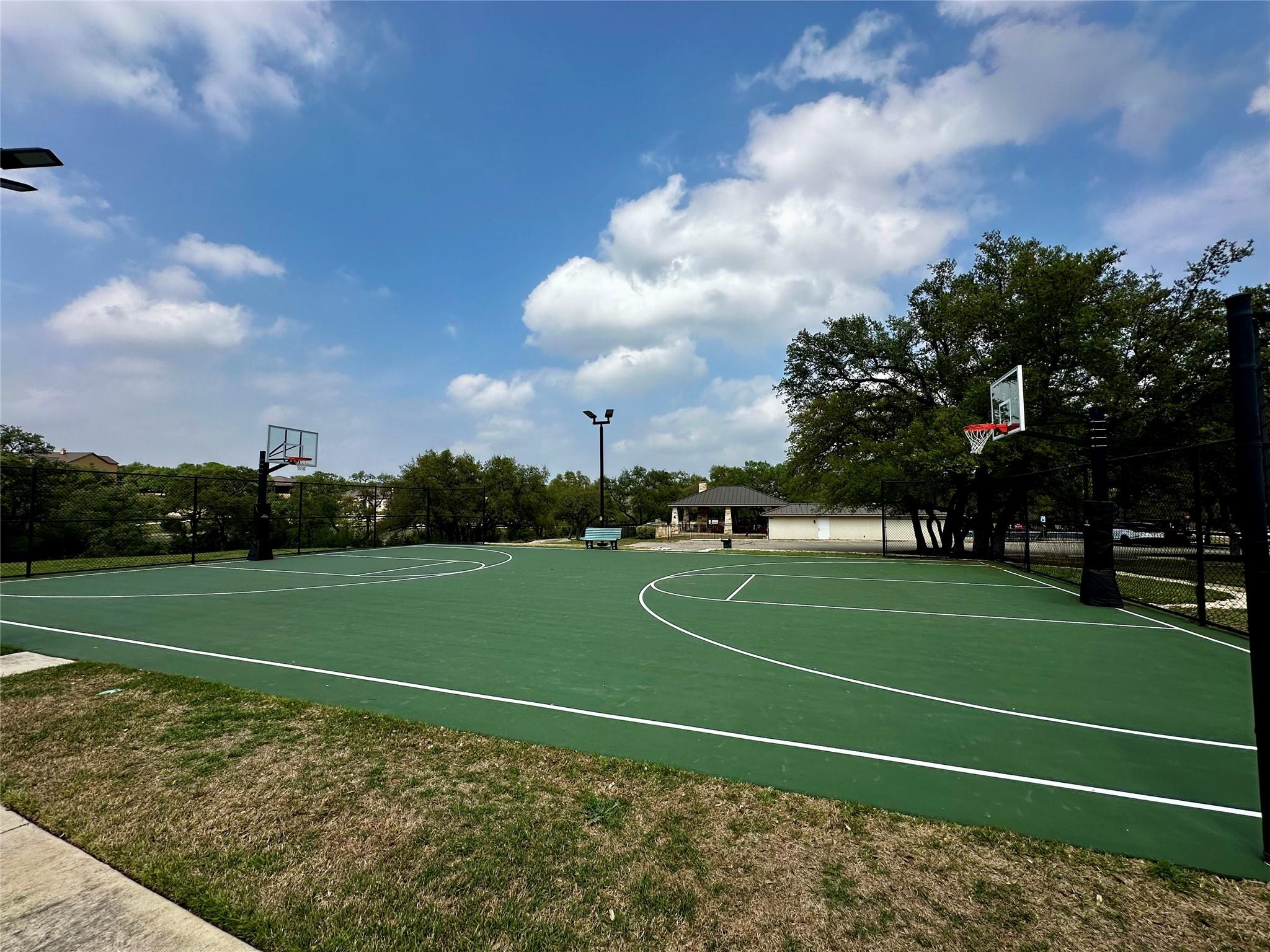 Image 22 of 24 For 5721 Comal Vis