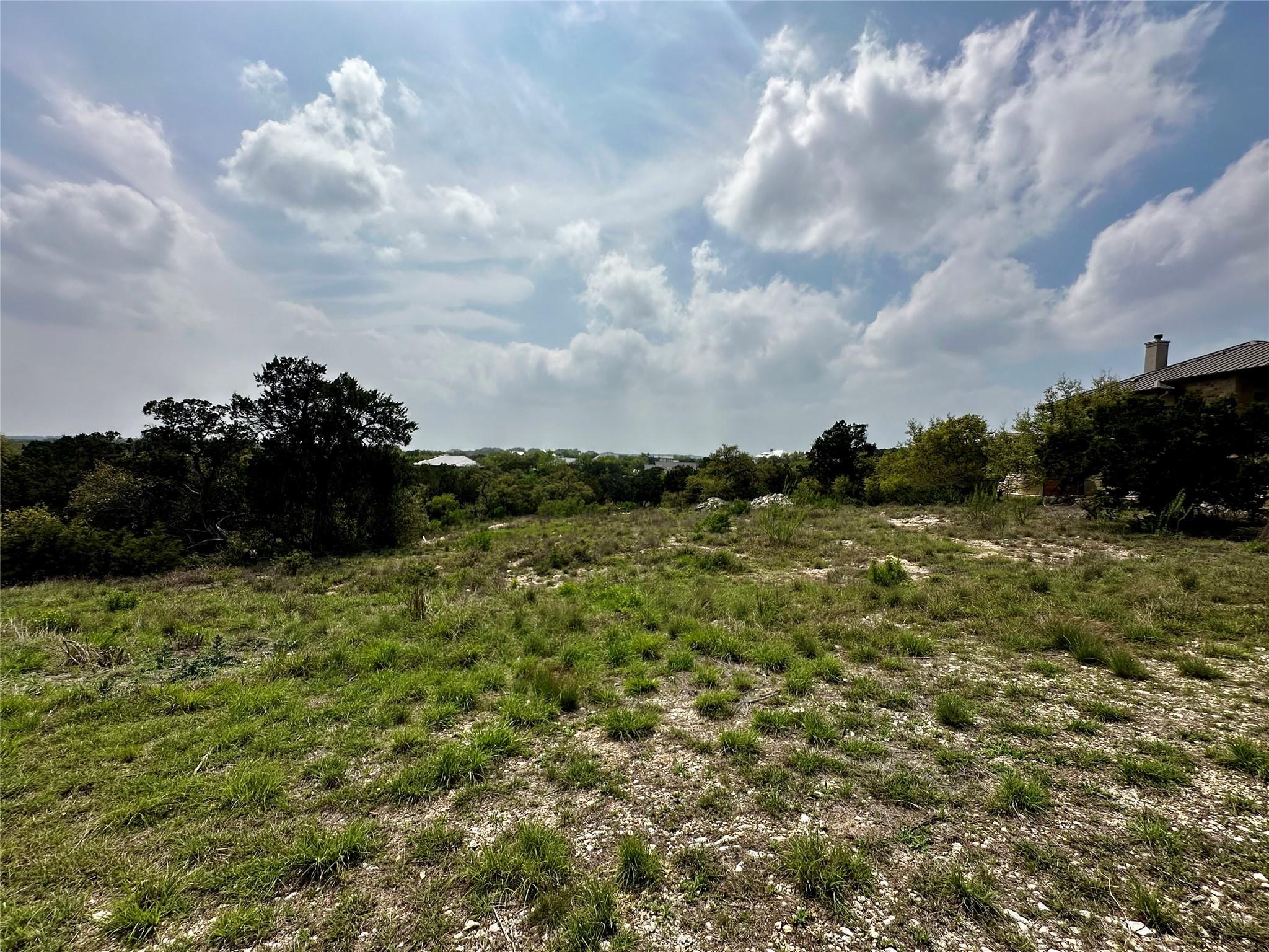 Image 4 of 24 For 5721 Comal Vis