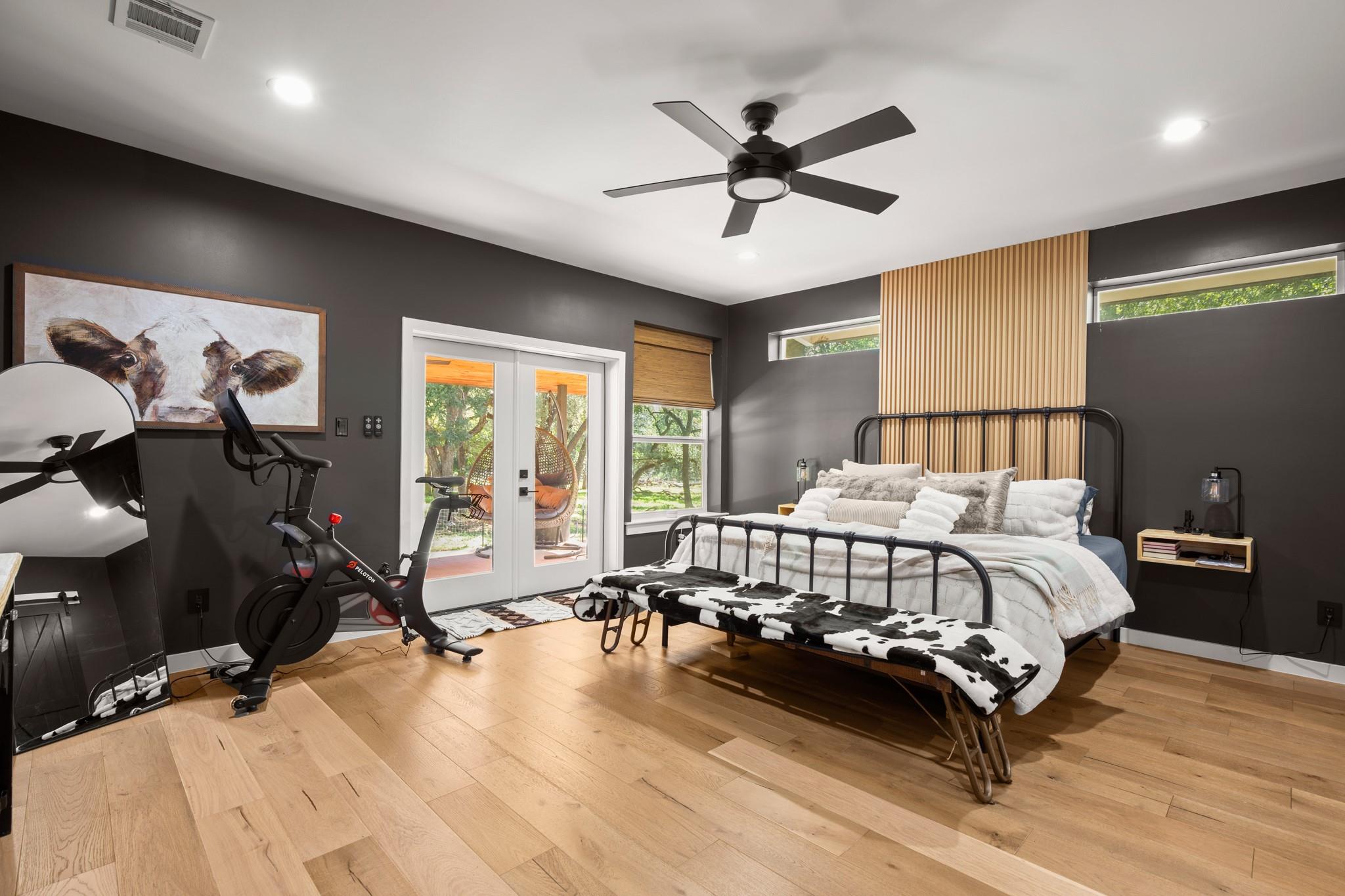 Image 17 of 39 For 1315 New Hope Dr