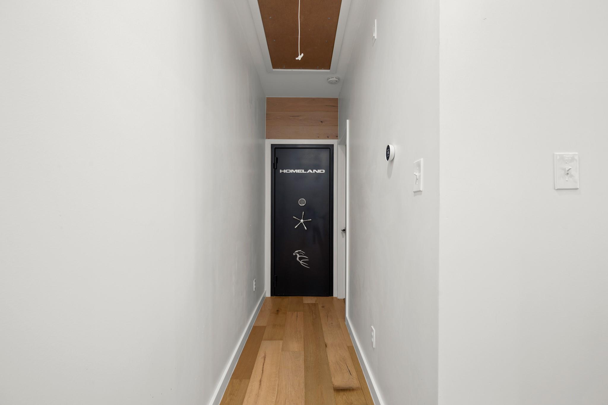 Image 25 of 39 For 1315 New Hope Dr