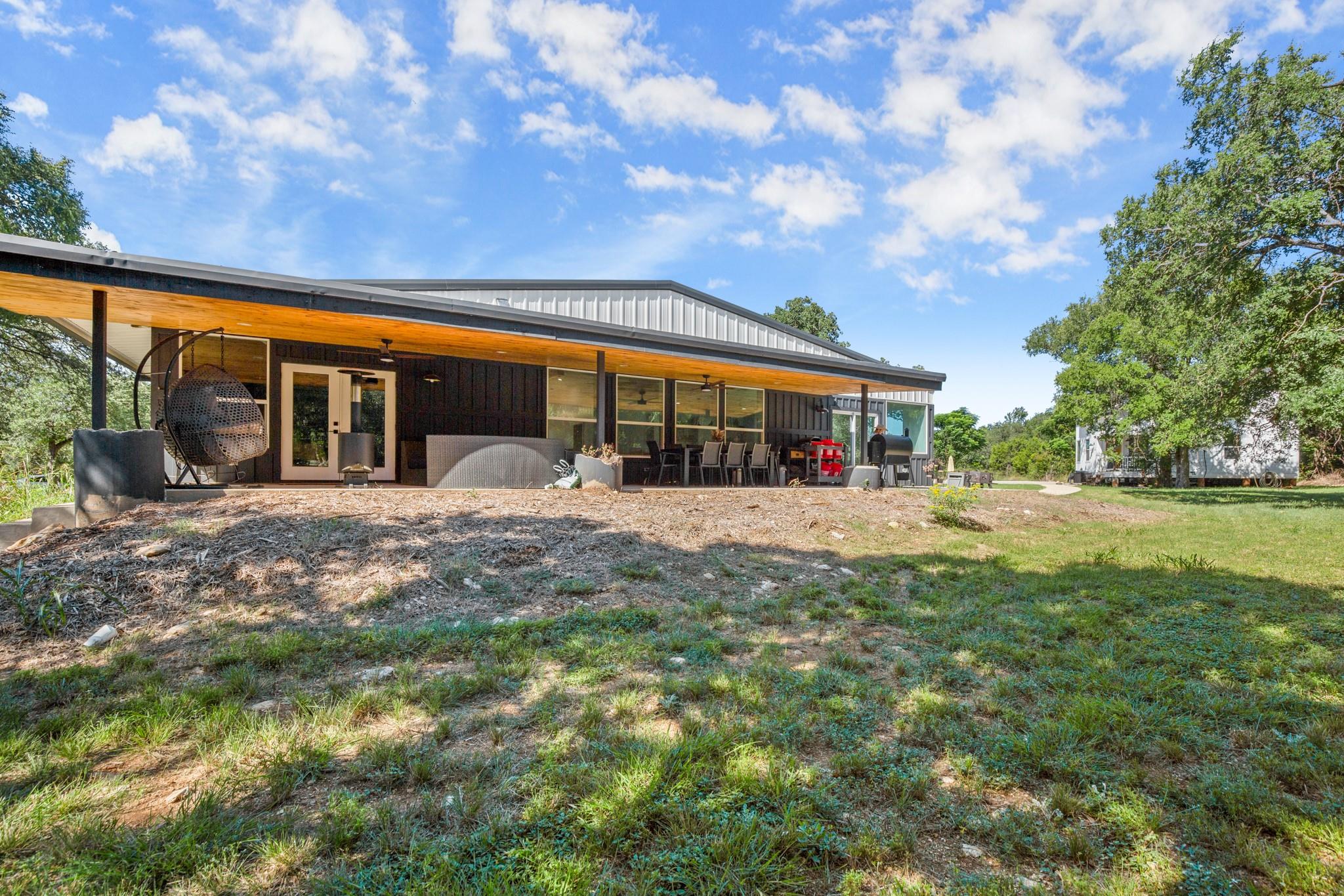 Image 26 of 39 For 1315 New Hope Dr