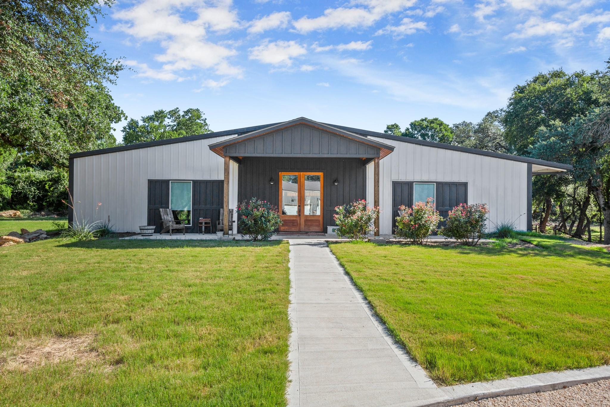 Image 6 of 39 For 1315 New Hope Dr