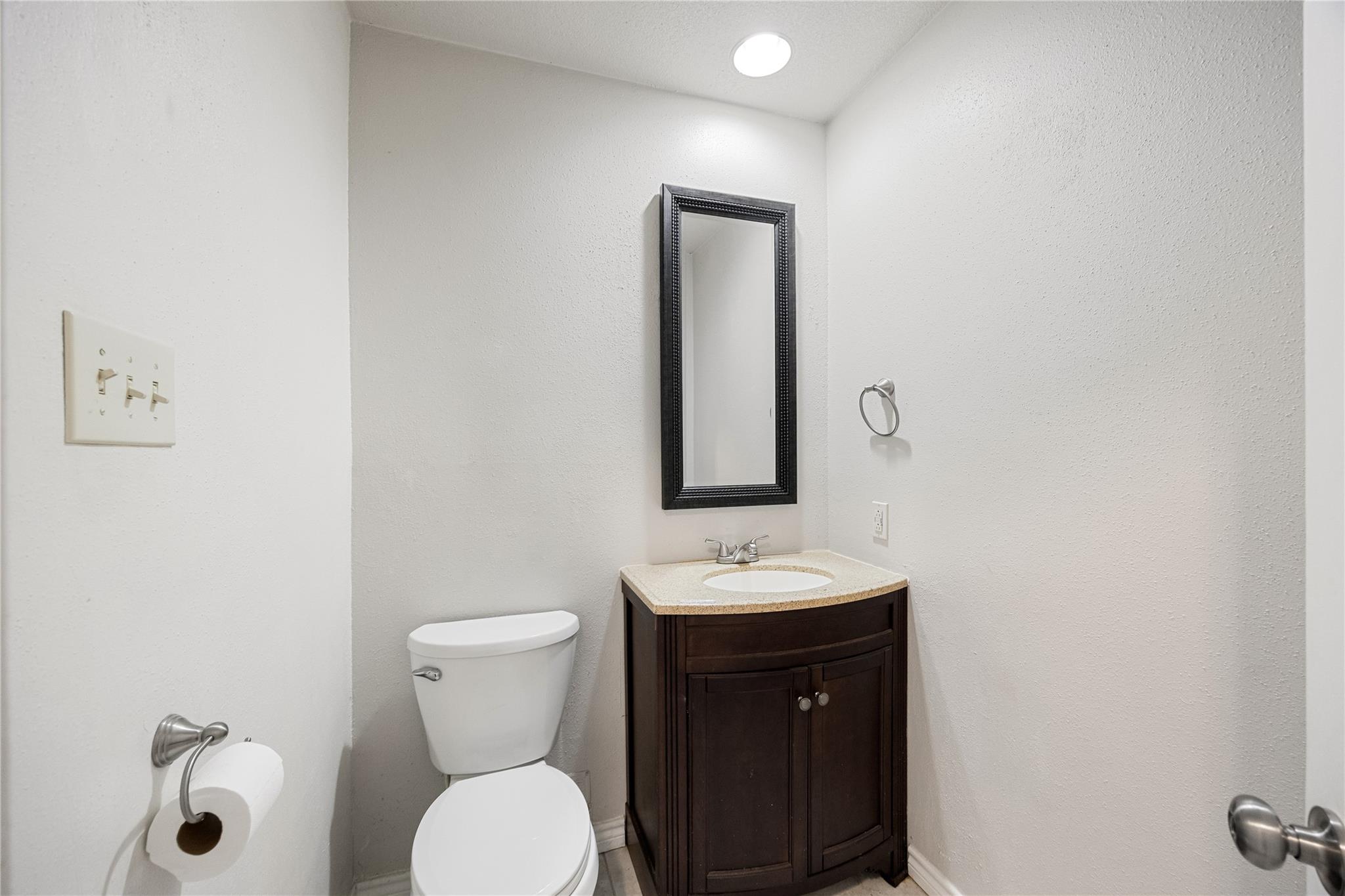 Image 14 of 38 For 9735 Fortune Ridge Dr